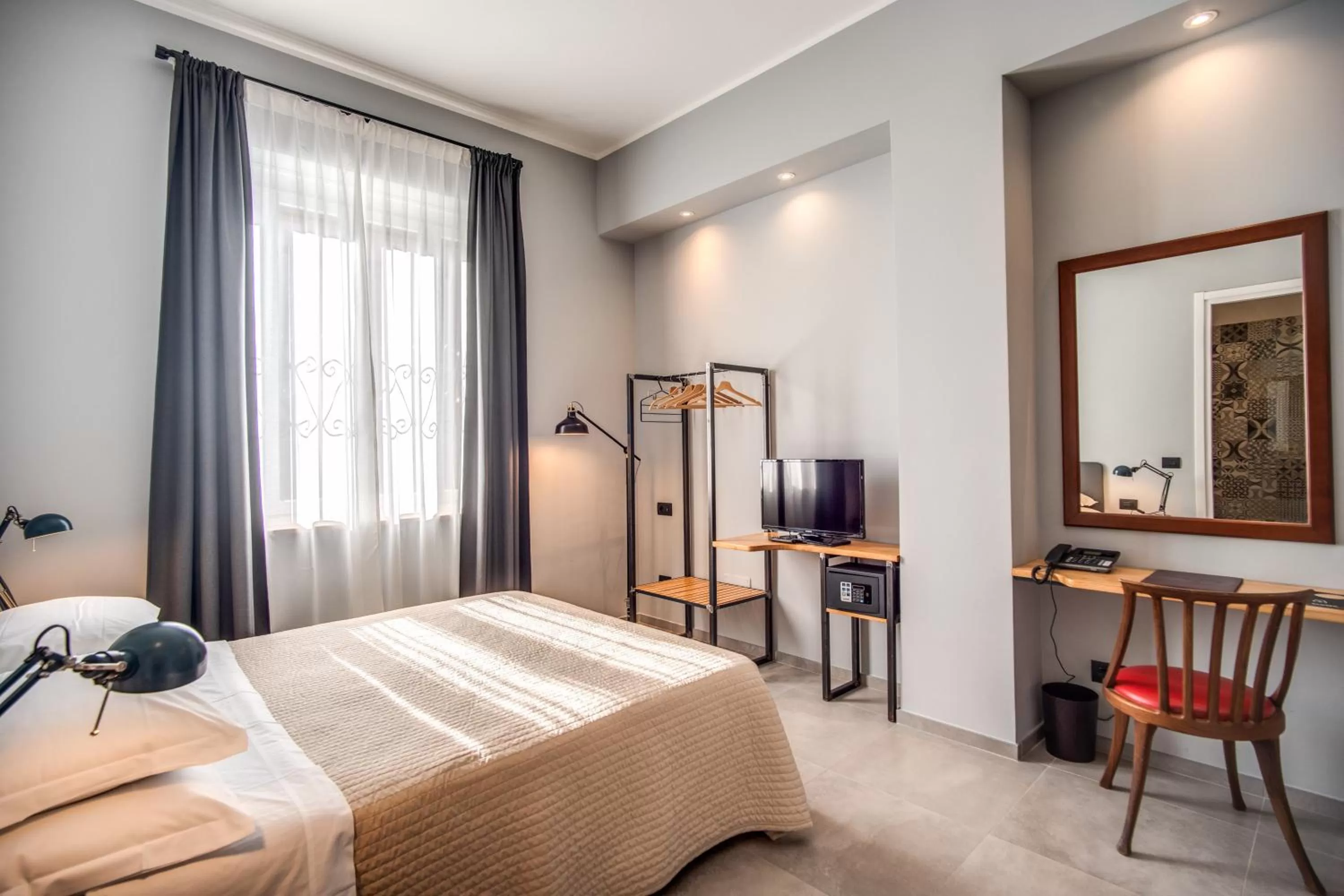 Bedroom, Bed in Hotel King