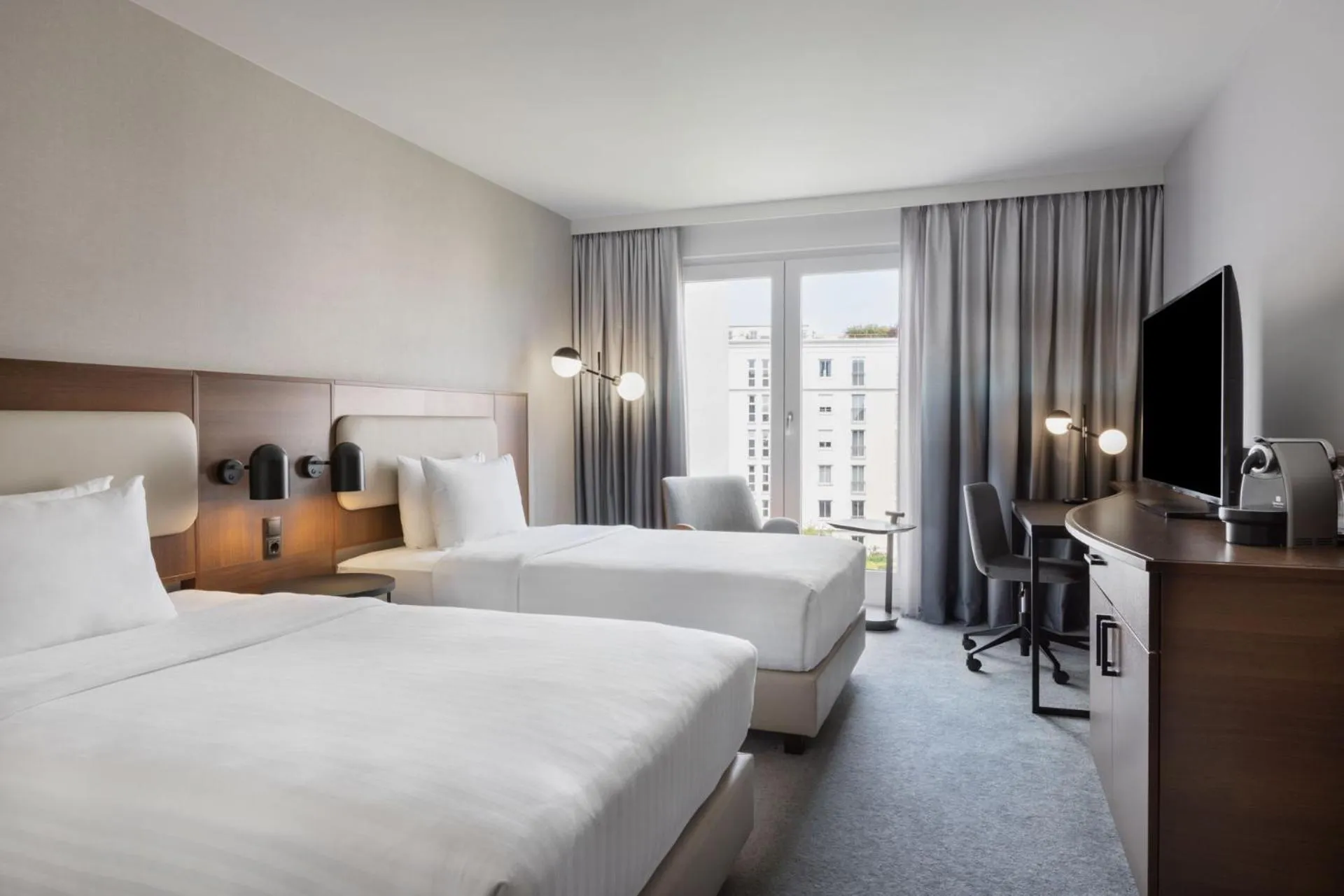 Photo of the whole room, Bed in Courtyard by Marriott Munich City East