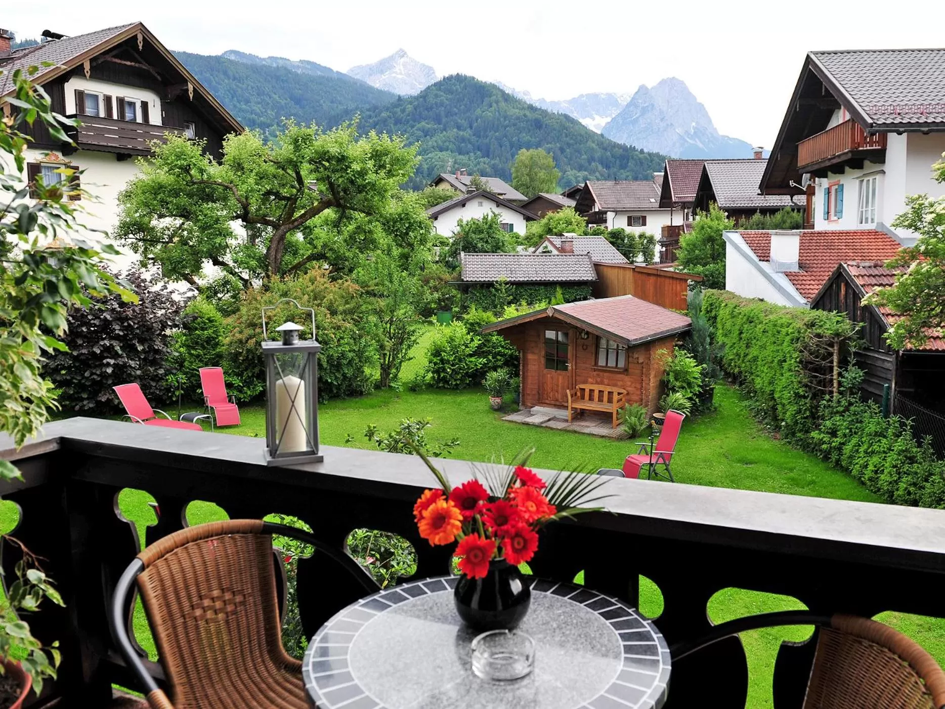 Balcony/Terrace in Weidegg - Hotel Garni