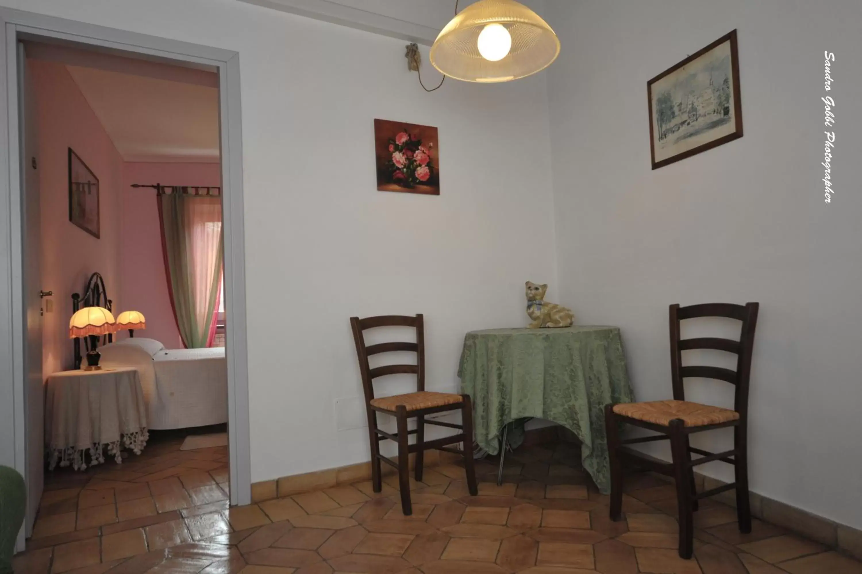 Dining Area in Romantica Pucci