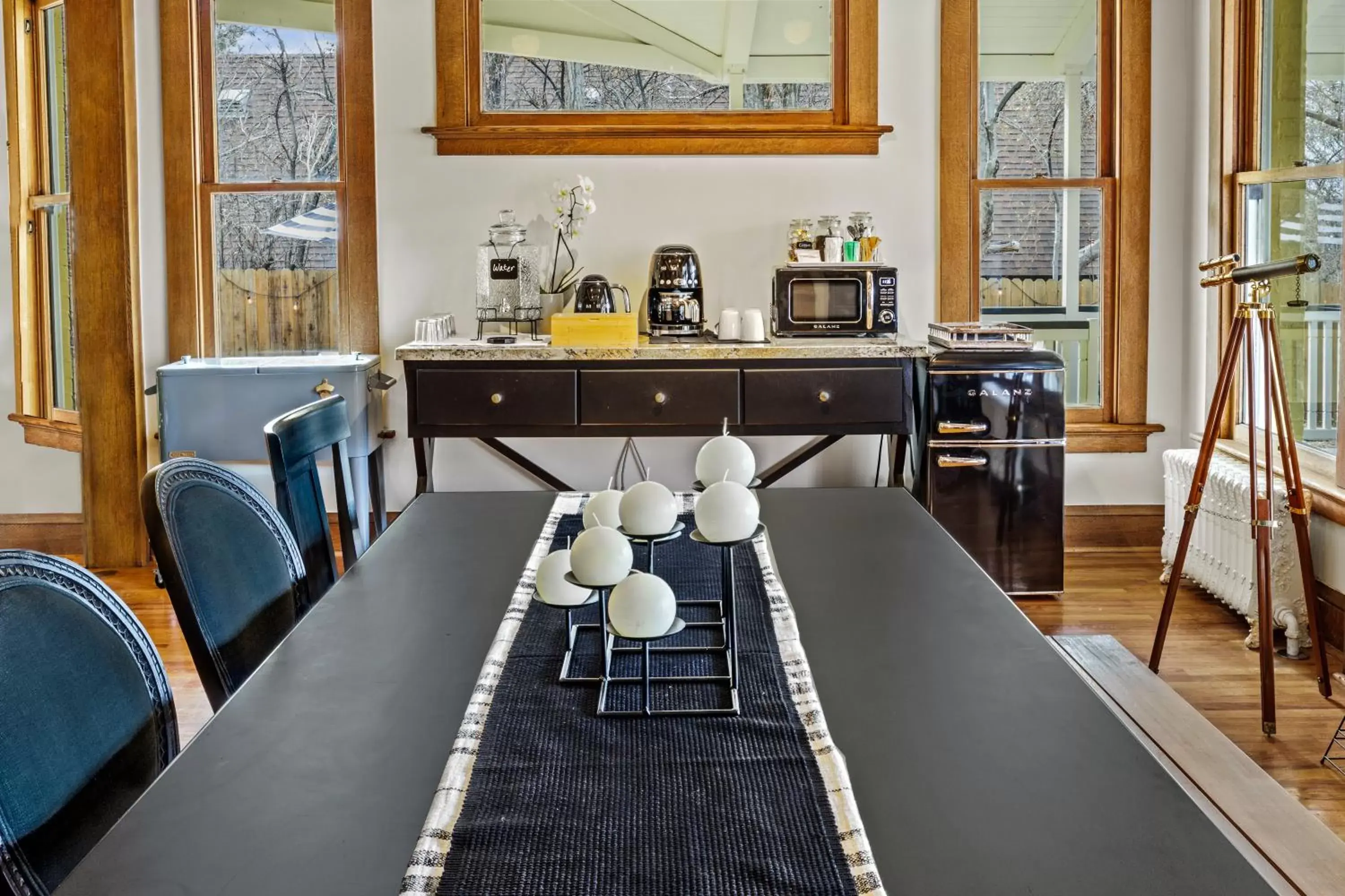 Lobby or reception in Bespoke Inn Flagstaff Lobby or reception in Bespoke Inn Flagstaff