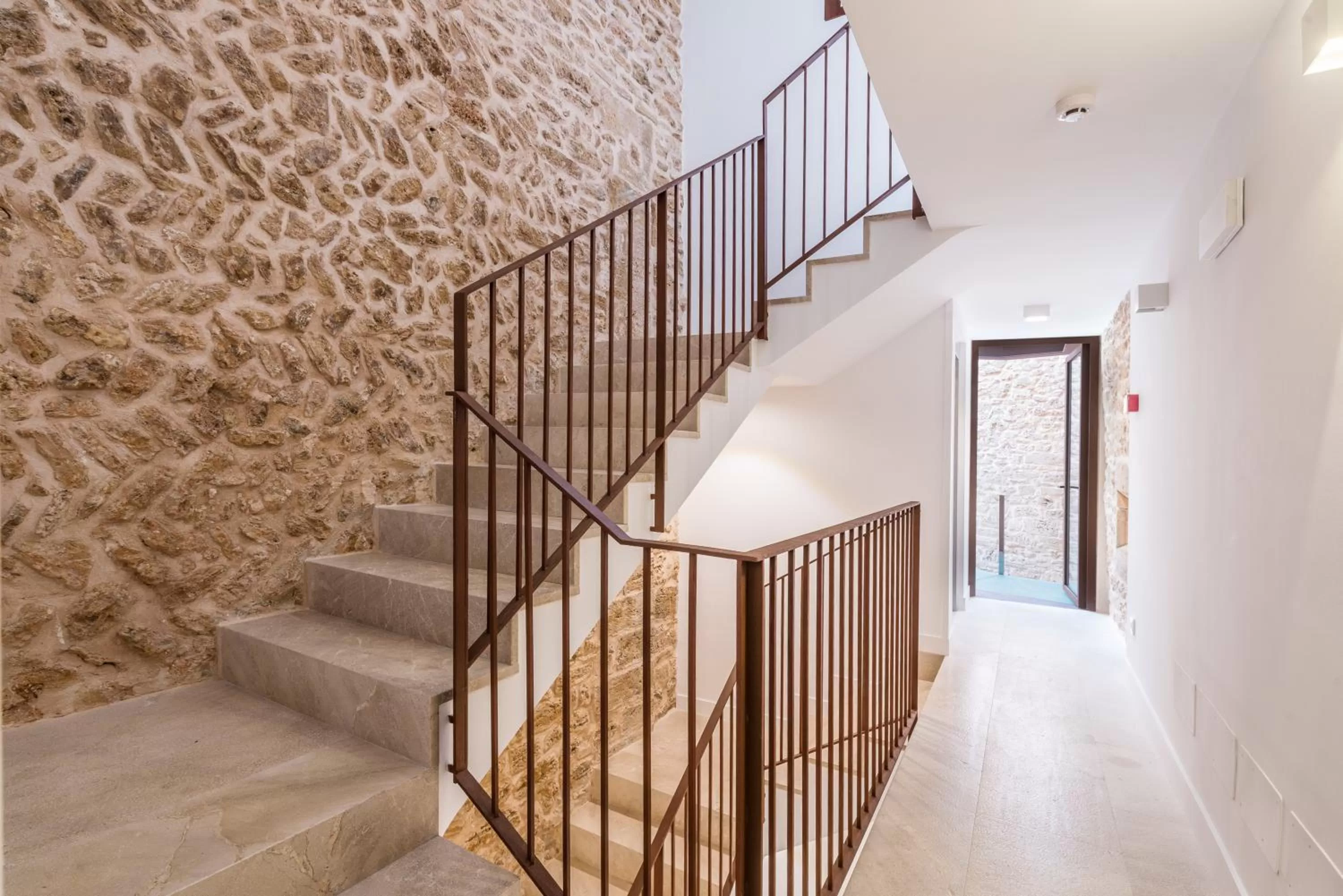 Area and facilities in Bordoy Mostatxins - Hotel Boutique Adults Only