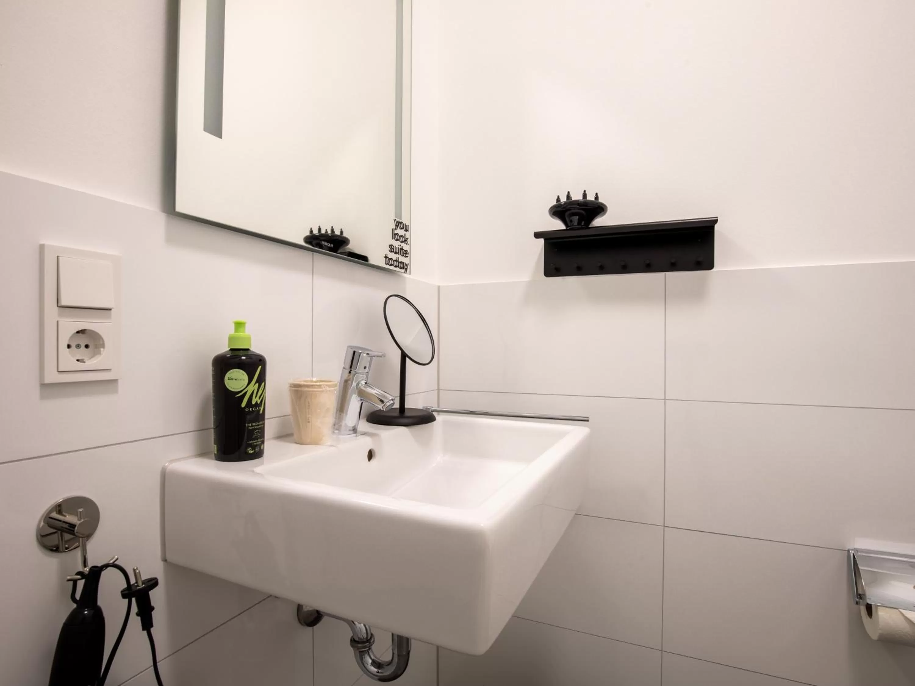 Bathroom in Limehome Gütersloh Eickhoffstraße