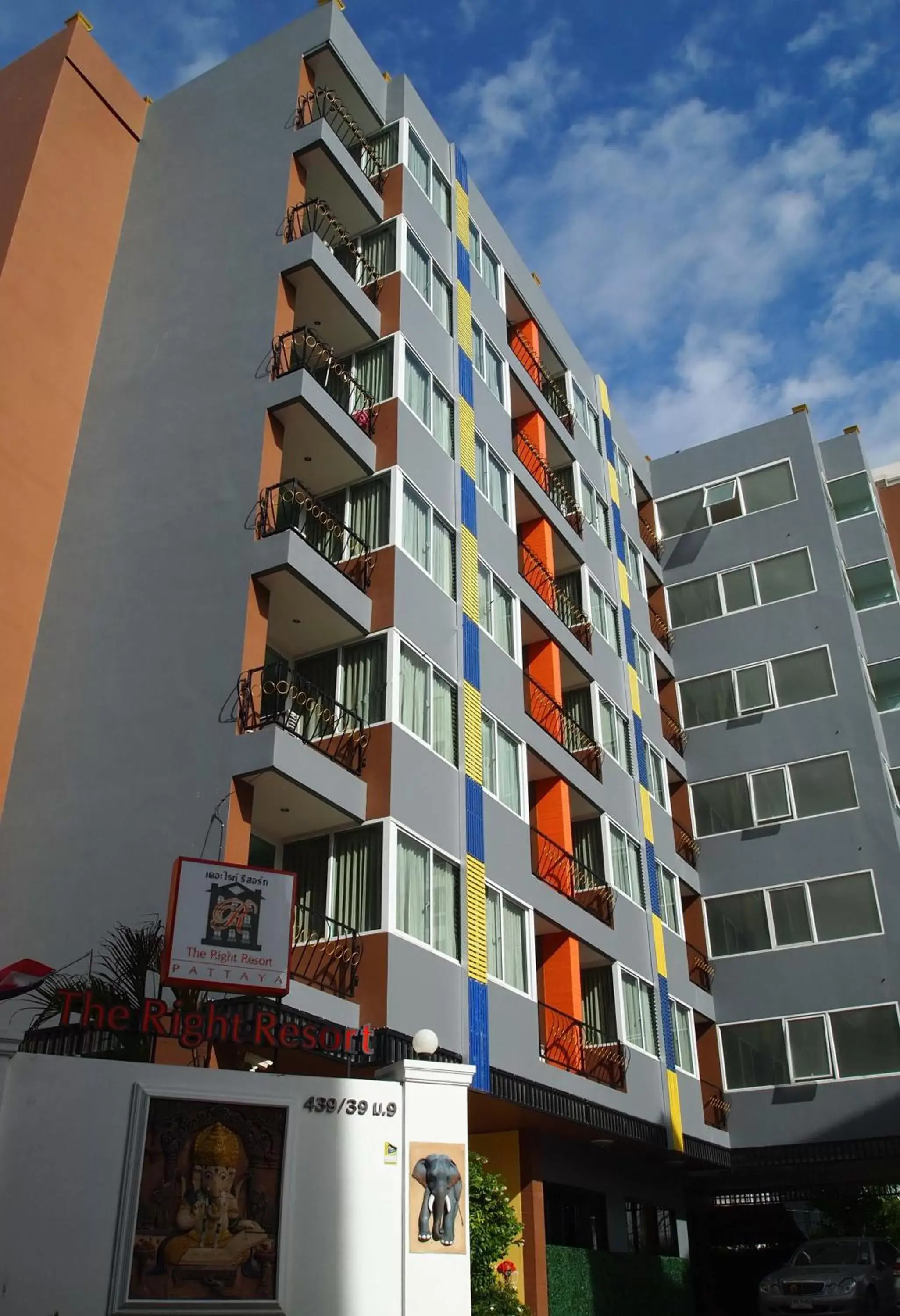 Facade/entrance, Property Building in The Right Resort