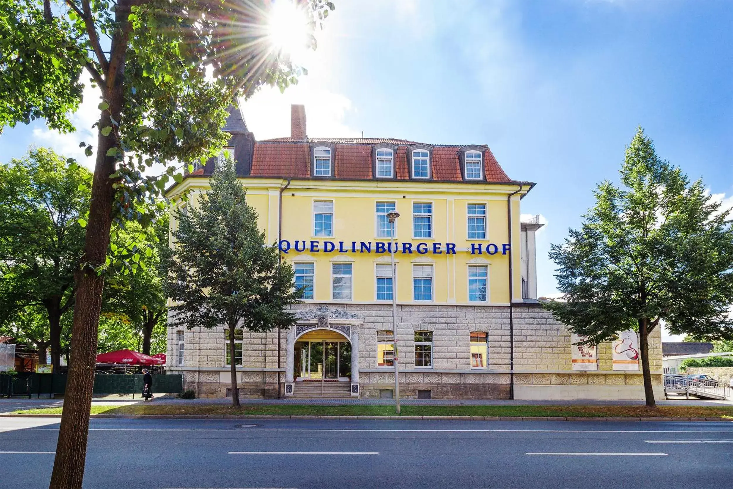 Facade/entrance, Property Building in REGIOHOTEL Quedlinburger Hof Quedlinburg