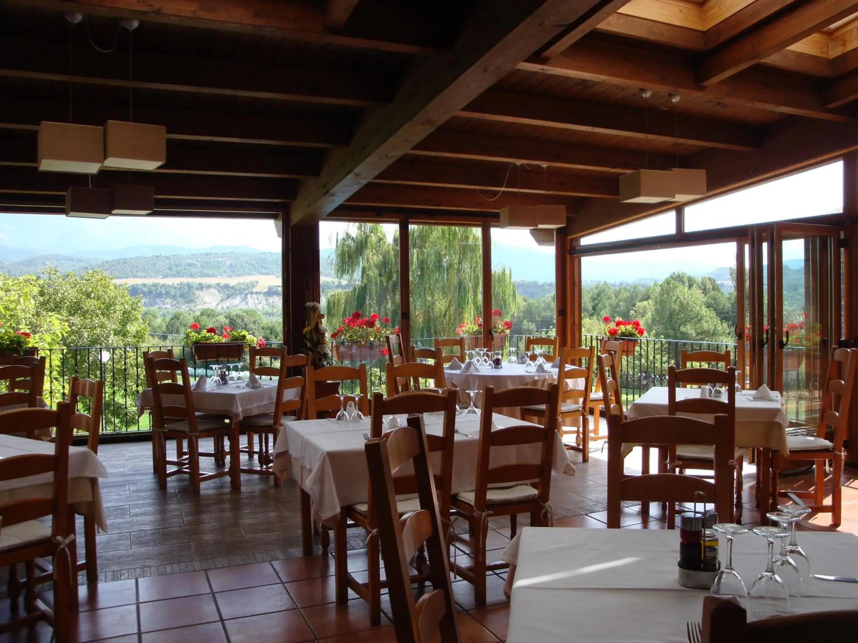 Restaurant/Places to Eat in Hotel & SPA Peña Montañesa