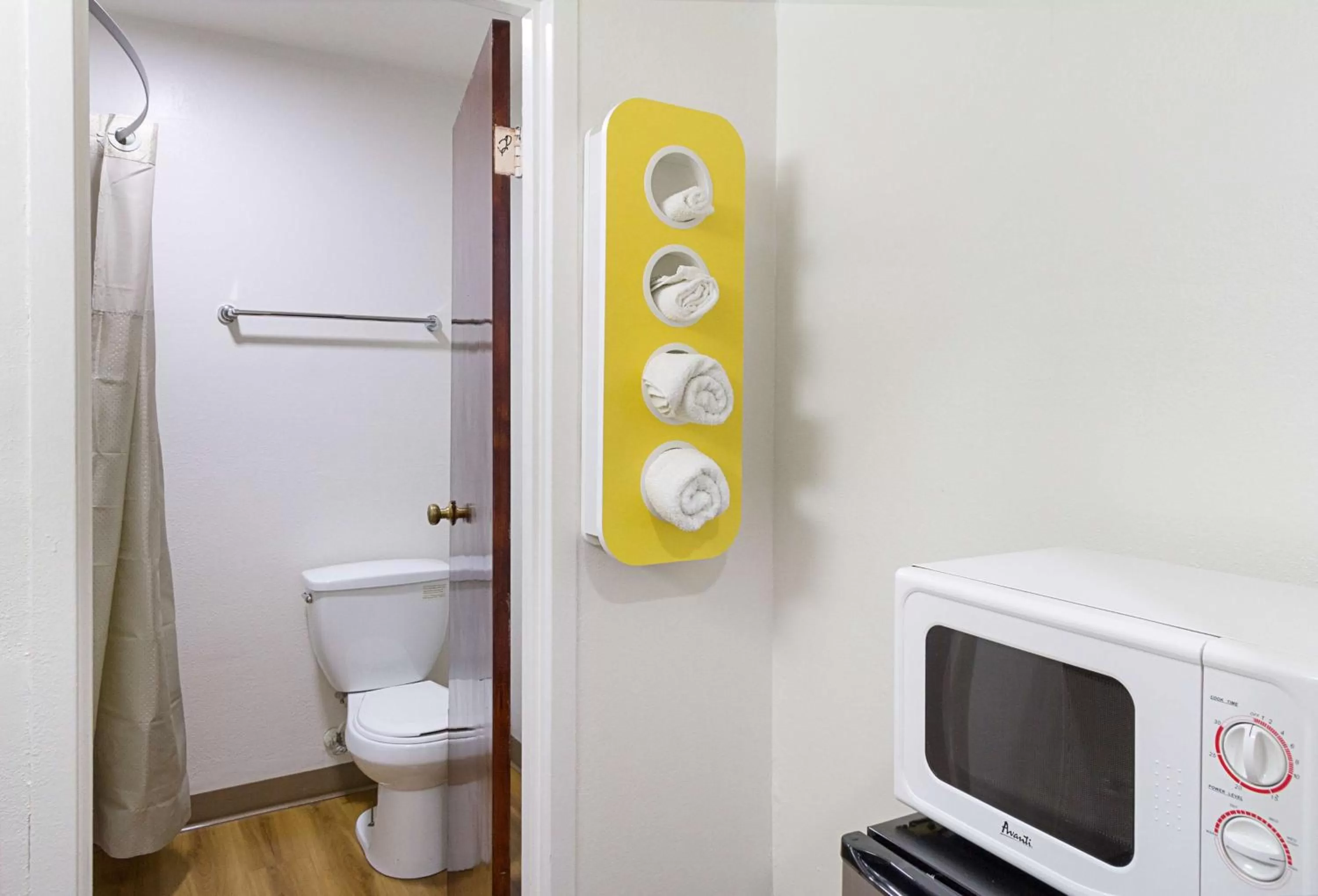 Toilet in Motel 6-Sidney, OH