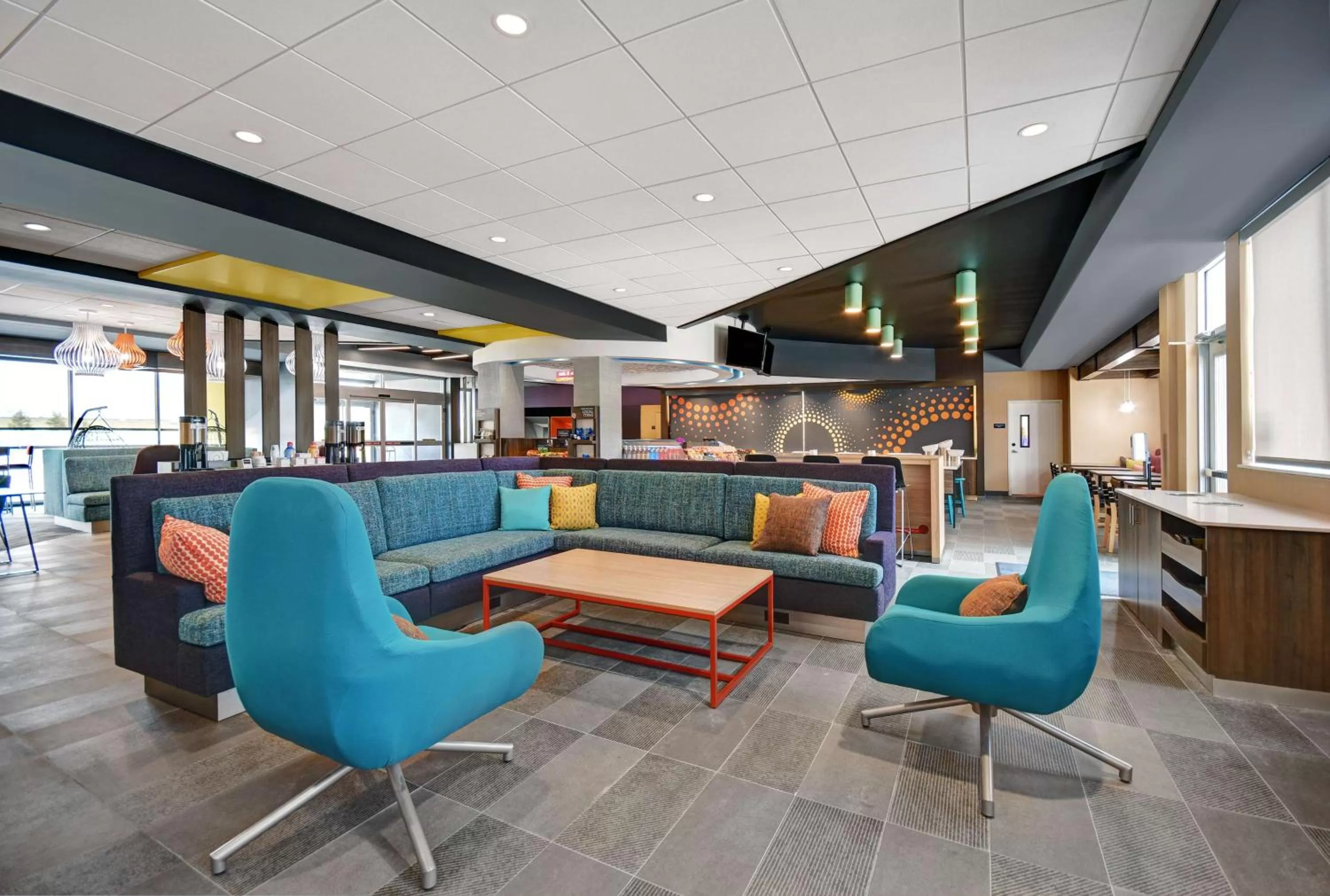 Communal lounge/ TV room in Tru By Hilton Gaylord, Mi