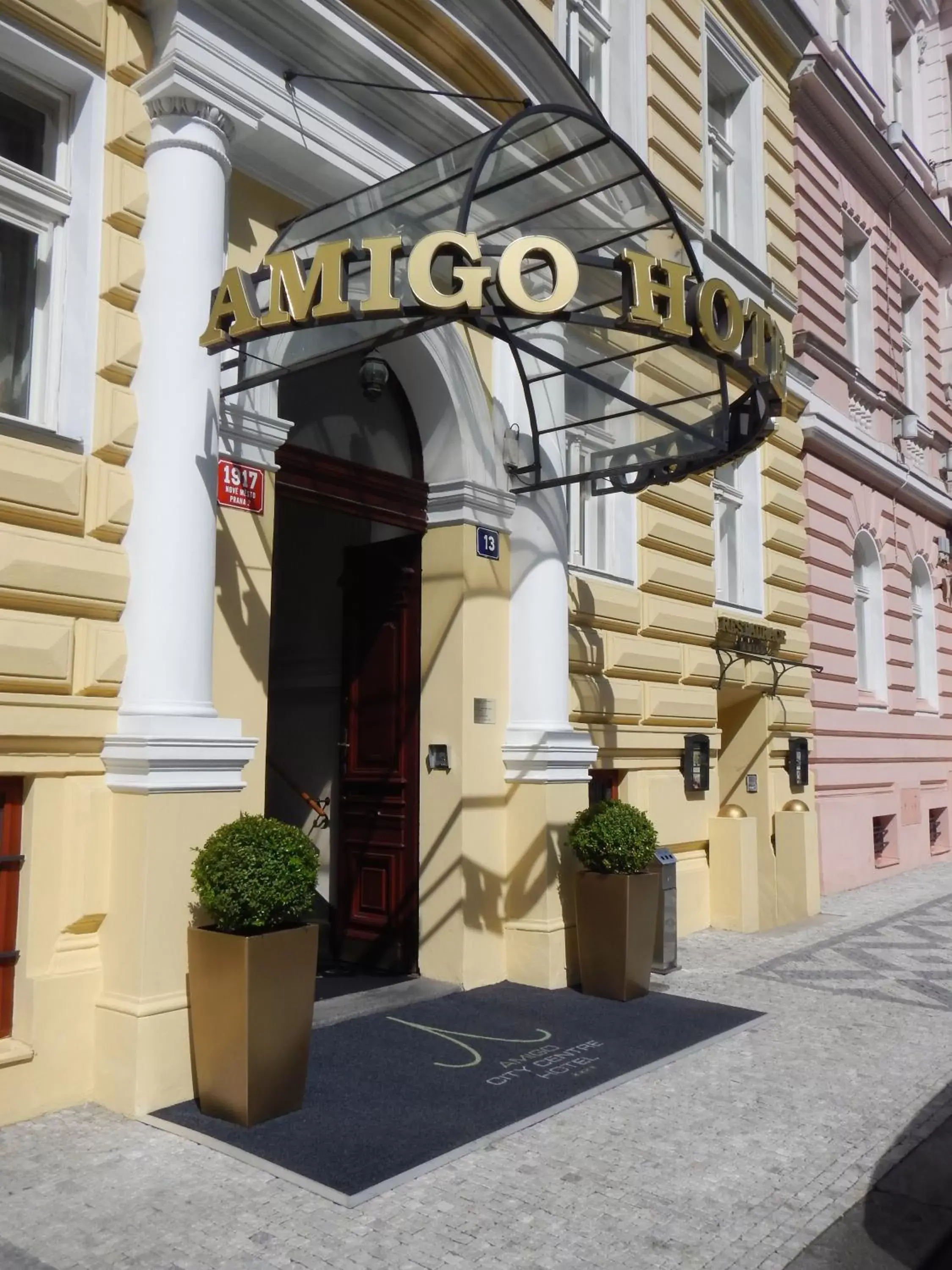 Facade/entrance, Property Building in Amigo City Centre