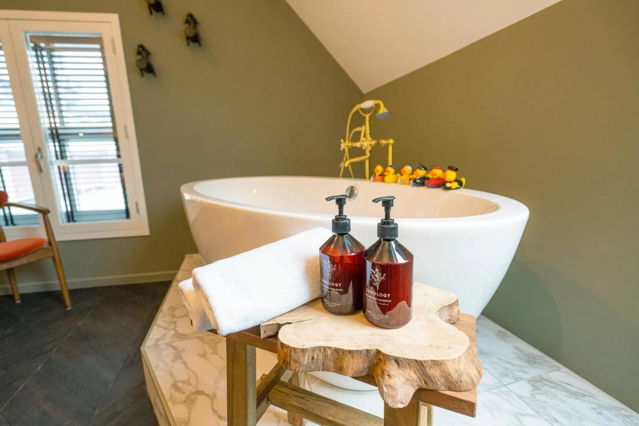 Bath in The Collector