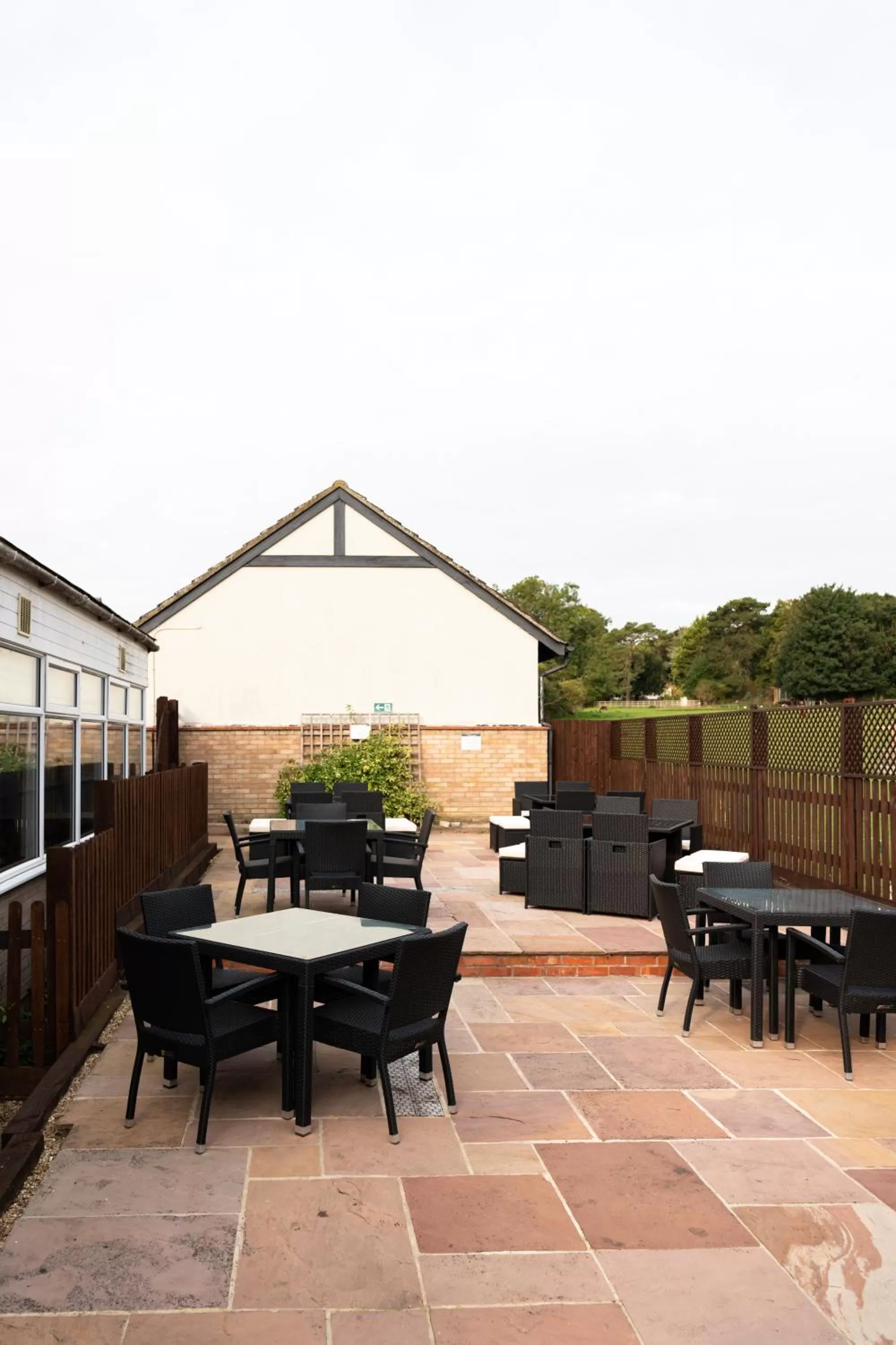 Garden in The Woolpack Inn