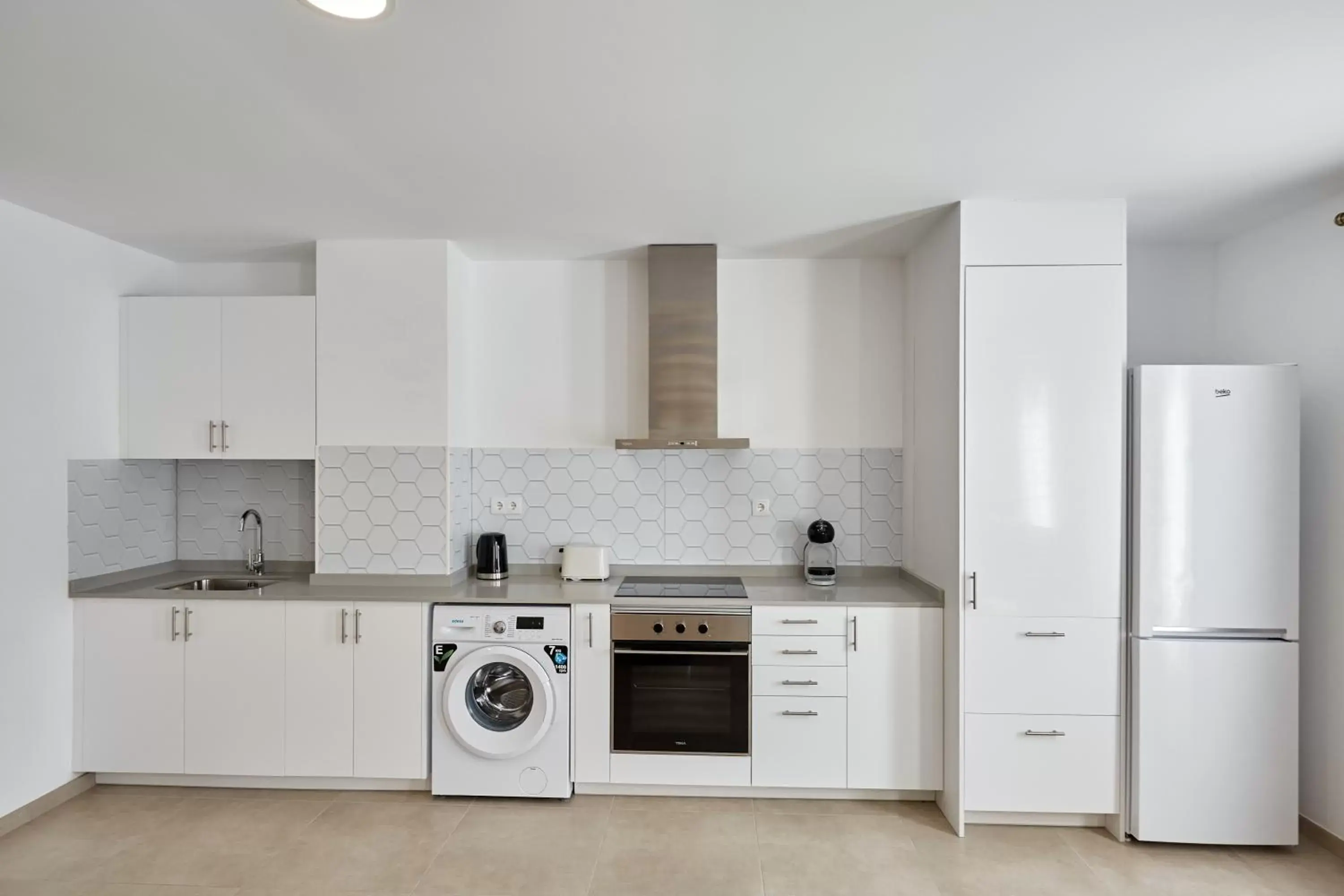 Kitchen or kitchenette, Kitchen/Kitchenette in Sonrisa Deluxe Apartments, Levante