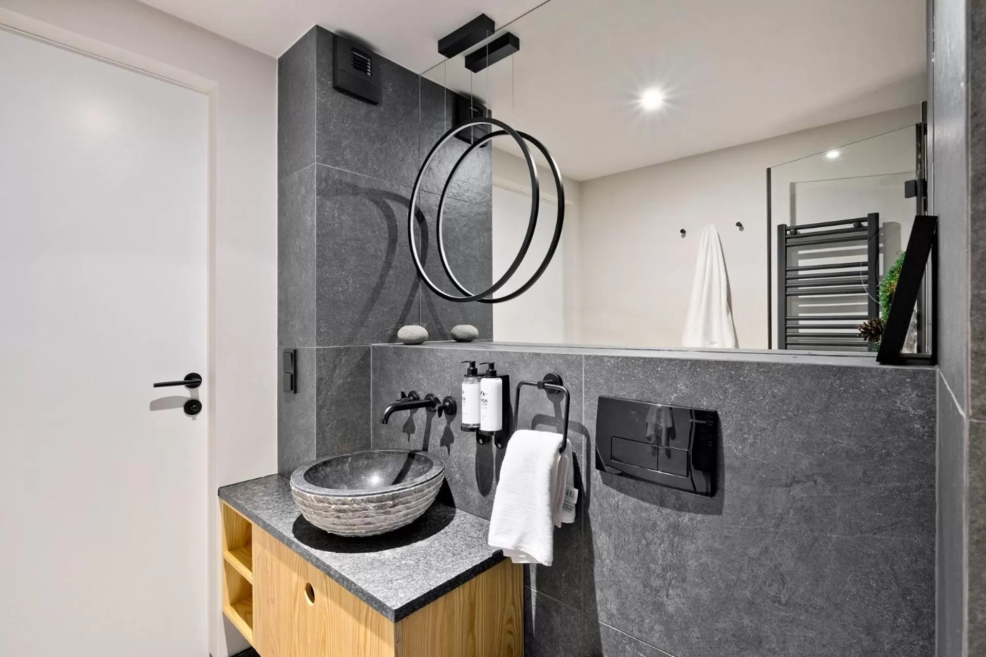 Bathroom in Harda House Friends & Spa