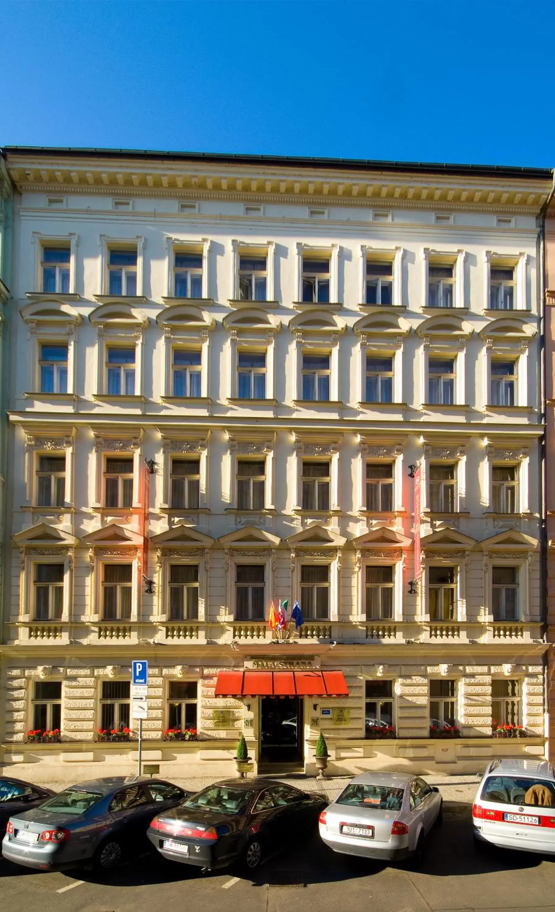 Facade/entrance, Property Building in Hotel Malá Strana
