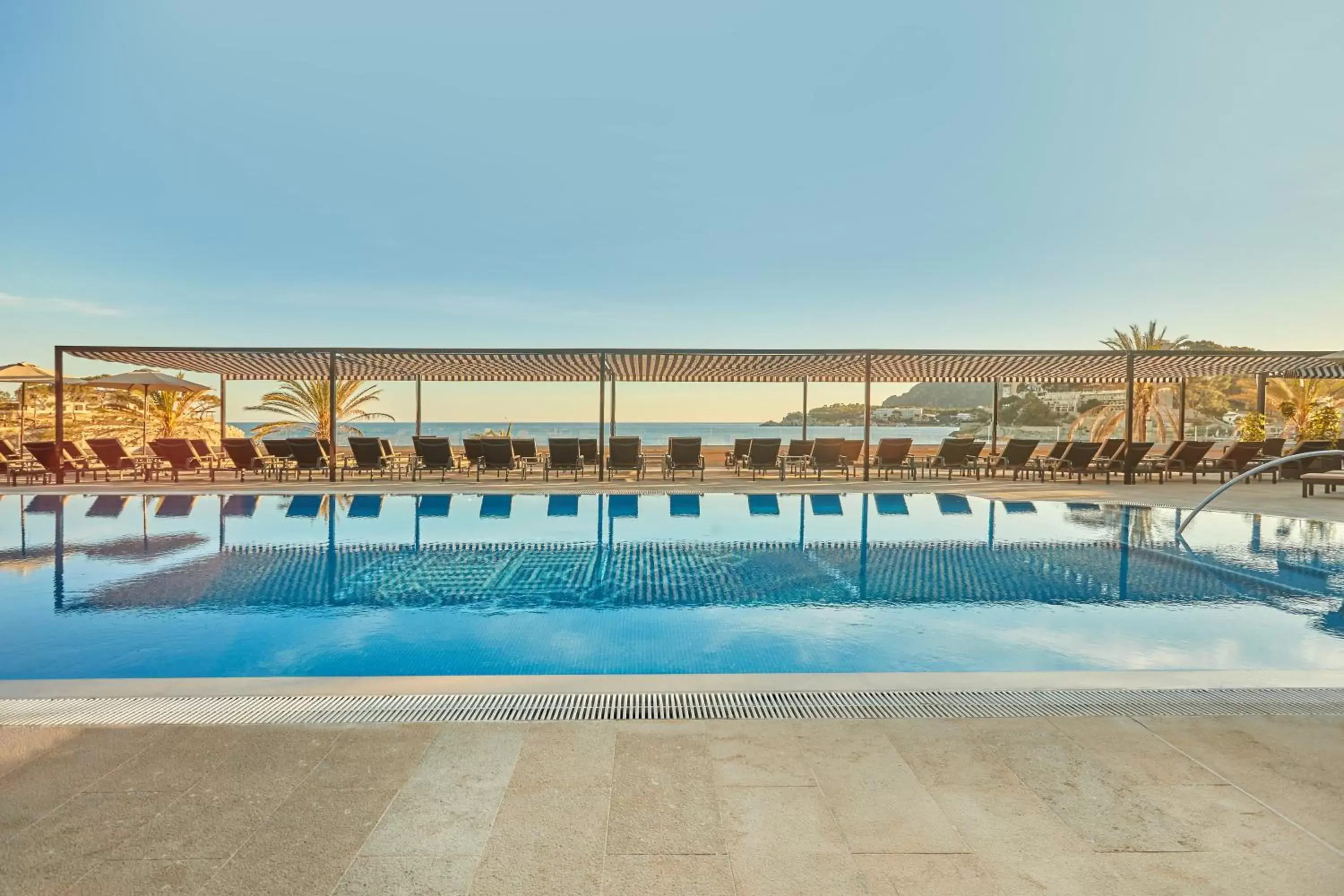 Sea view, Swimming Pool in Secrets Mallorca Villamil Resort & Spa - Adults Only (+18)