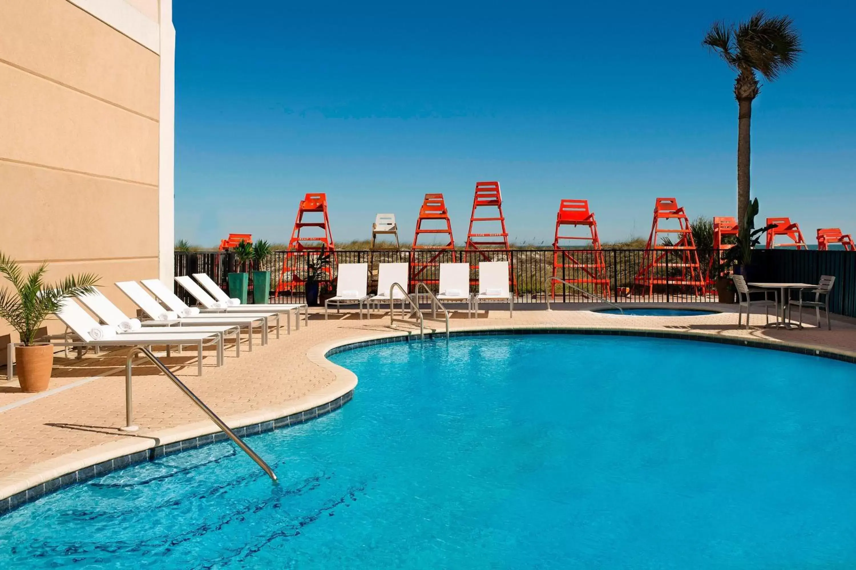 Swimming Pool in Four Points by Sheraton Jacksonville Beachfront