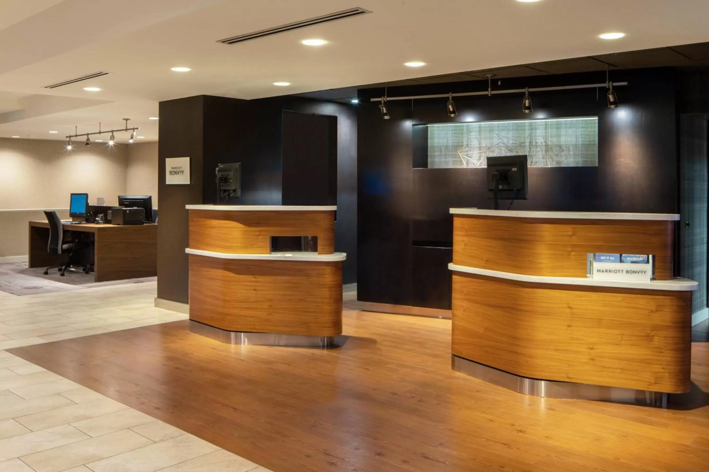 Property building, Lobby/Reception in Courtyard by Marriott Dulles Airport Herndon/Reston