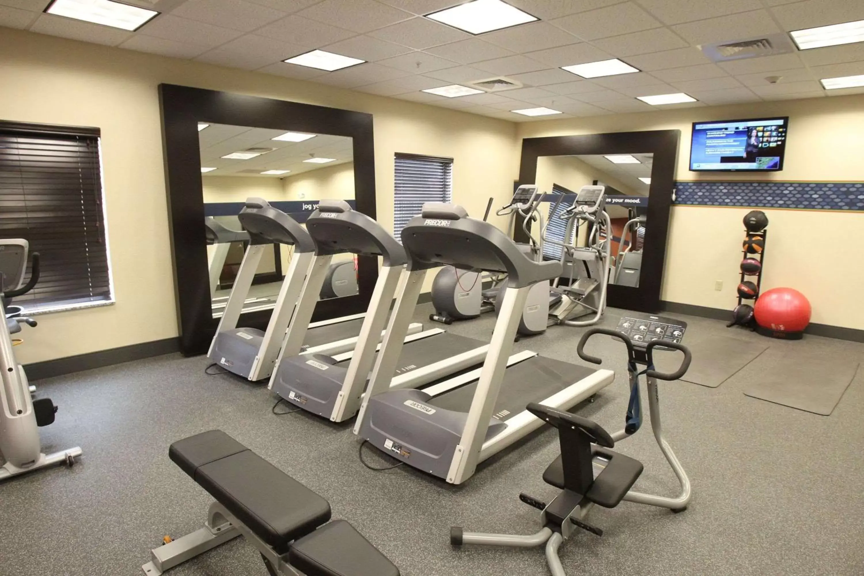 Fitness centre/facilities, Fitness Center/Facilities in Hampton Inn & Suites Seneca-Clemson Area