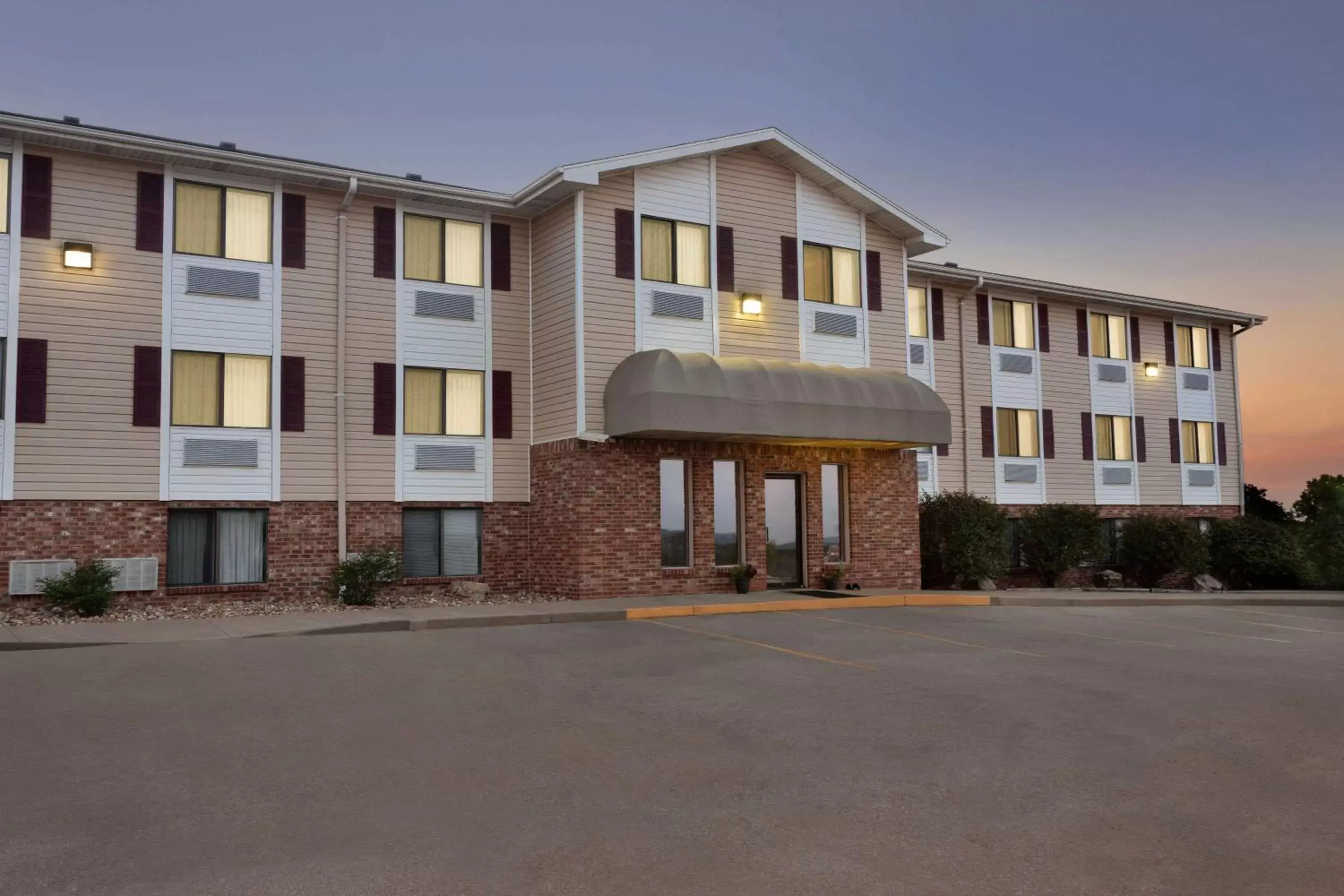 Property Building in Travelodge by Wyndham Jefferson City