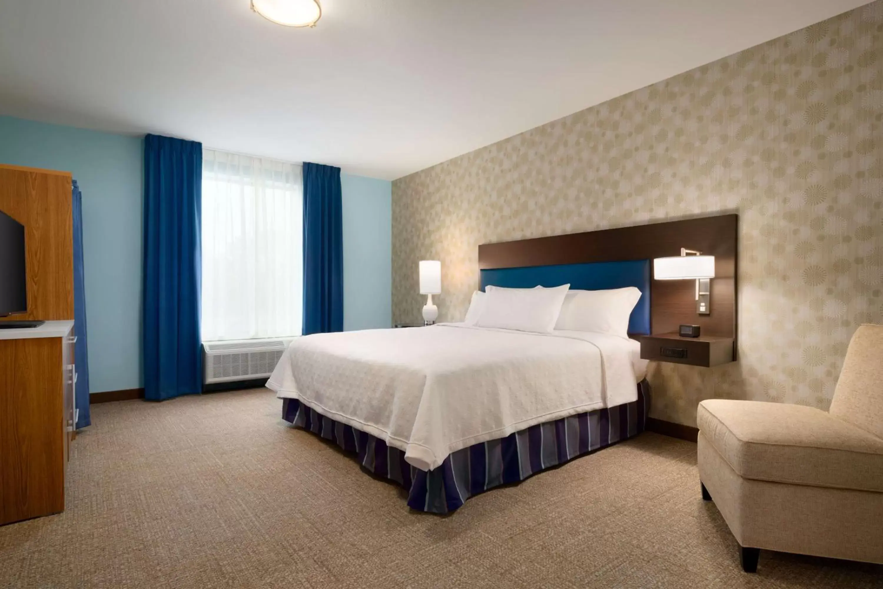 Bed in Home2 Suites By Hilton Joliet Plainfield