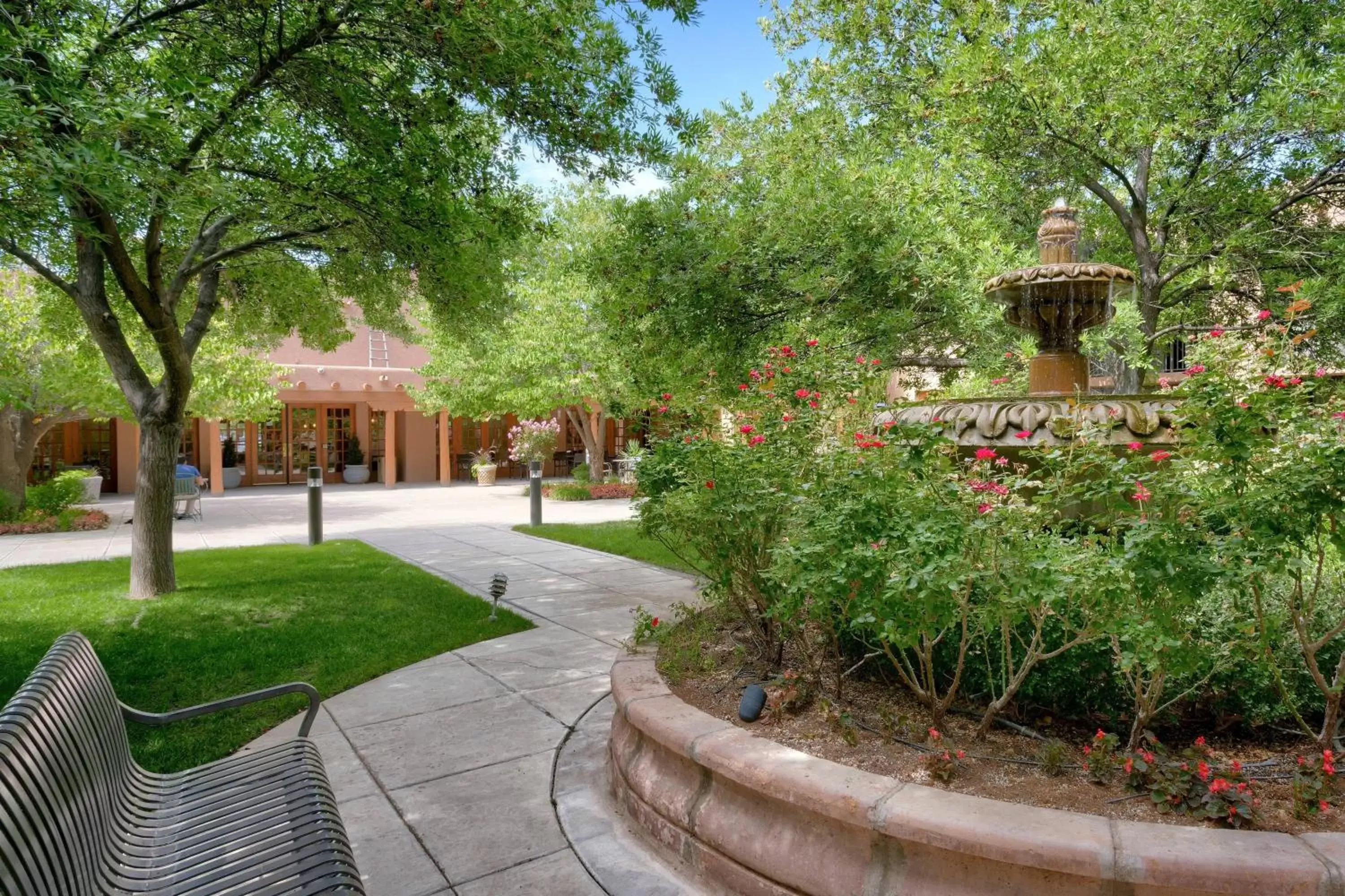 Property building, Garden in Courtyard by Marriott Albuquerque