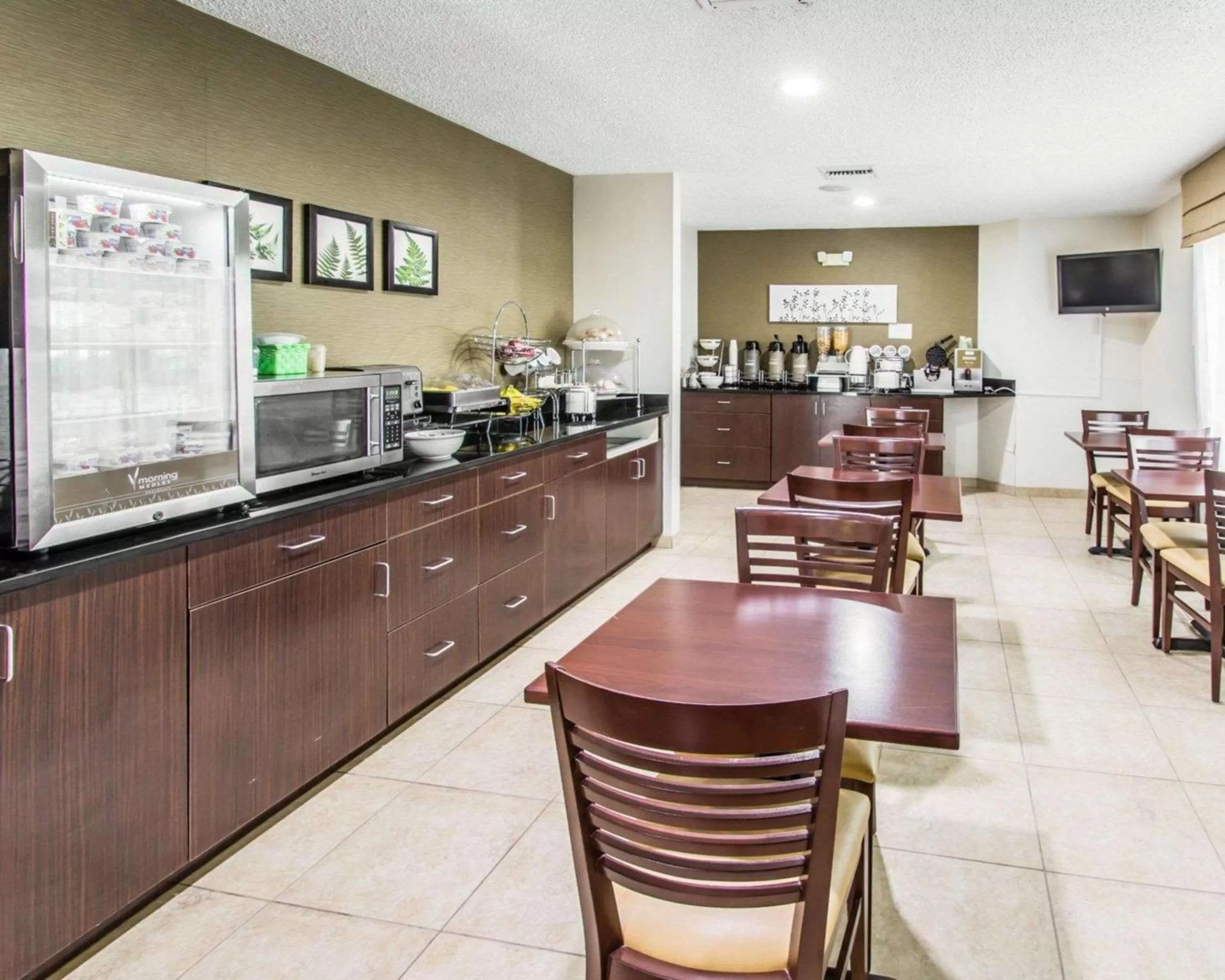 Restaurant/places to eat in Sleep Inn Fort Pierce I-95