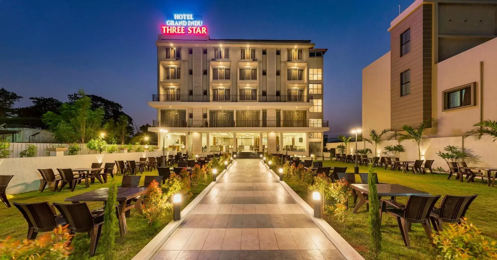 Property building in Hotel Grand Indu, 3 Star Kolhapur Property building in Hotel Grand Indu, 3 Star Kolhapur