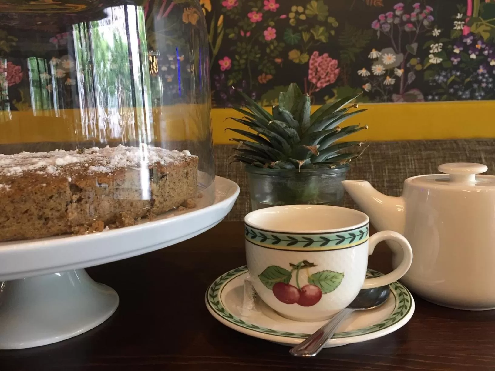 Food and drinks in Grand Hotel De La Poste - Lyon Sud - Vienne