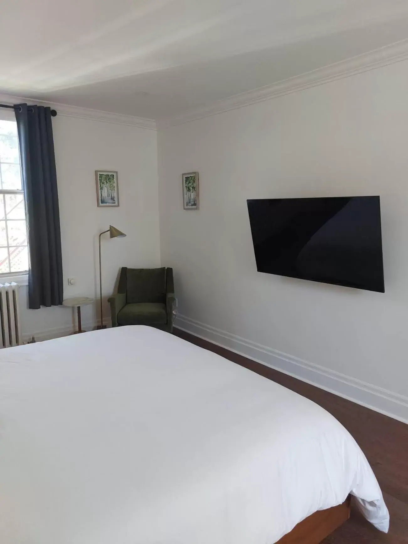 Bedroom, Bed in Hochelaga Inn