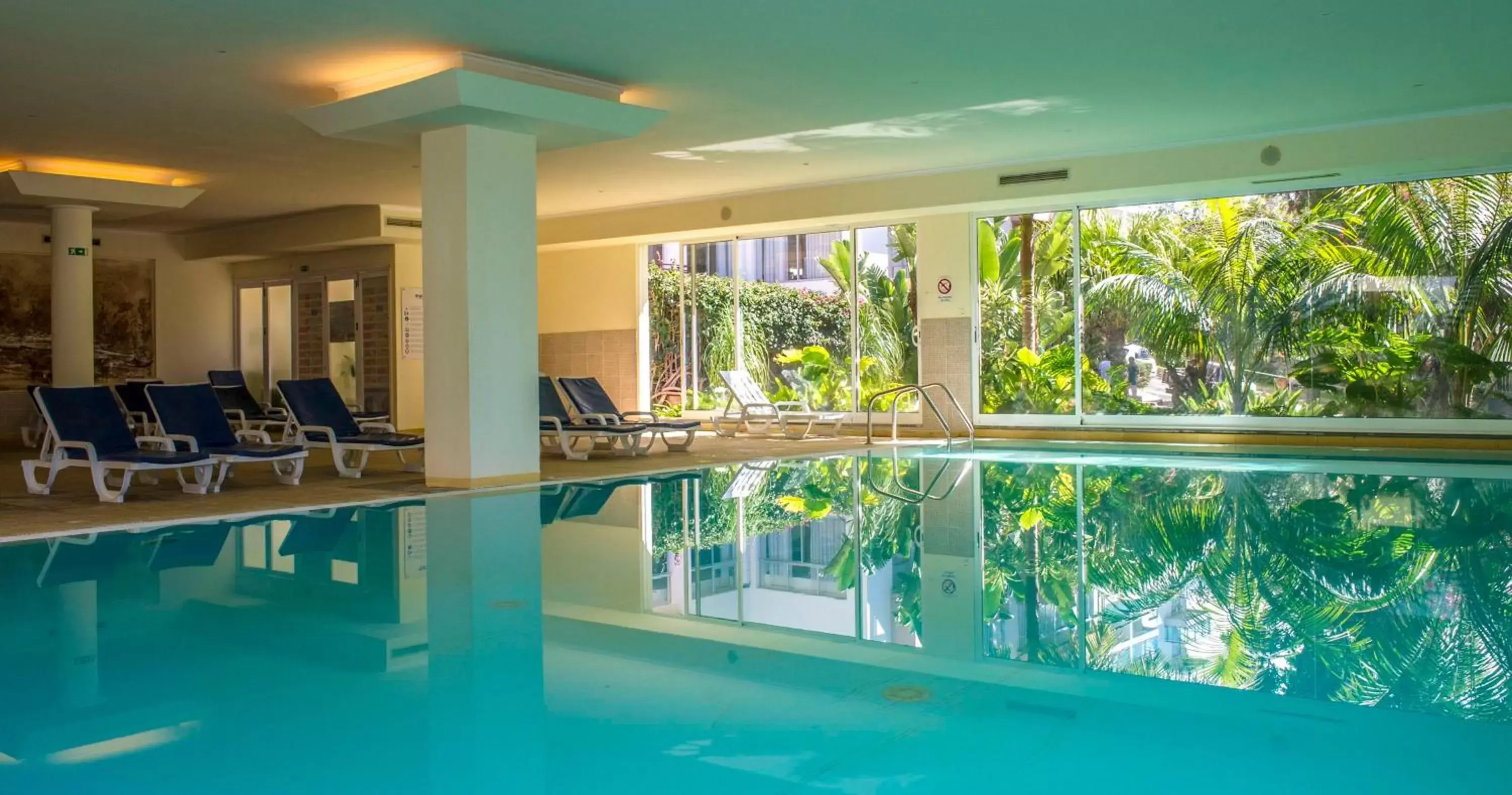 Pool view, Swimming Pool in Estrelicia Hotel