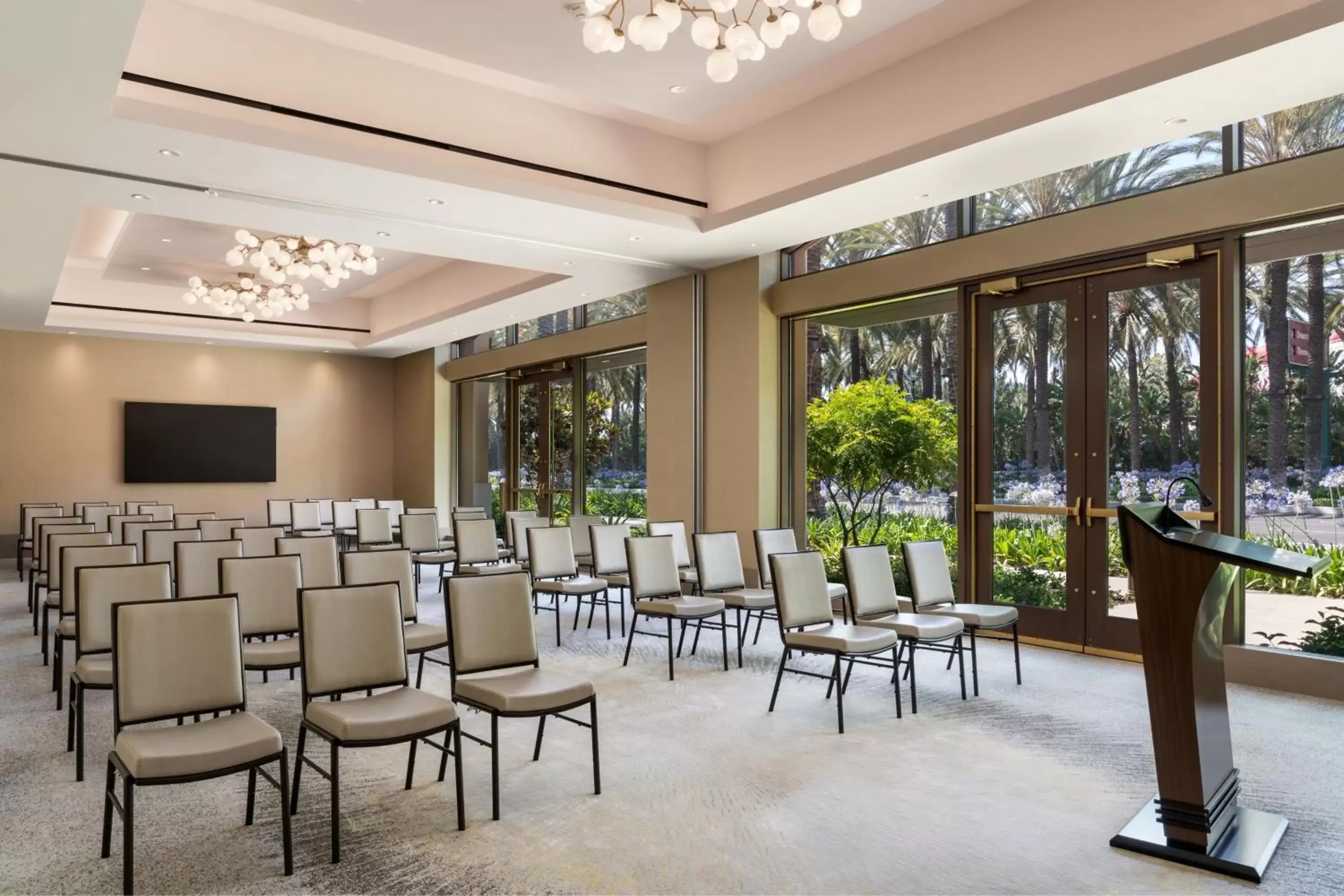 Meeting/conference room in The Westin Anaheim Resort