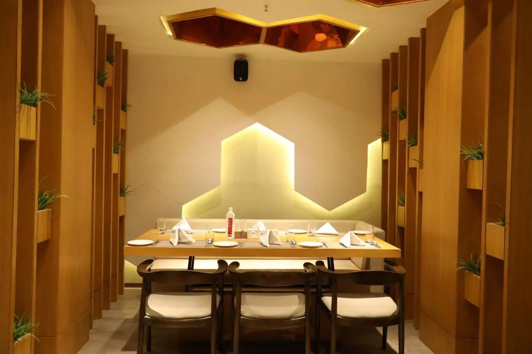 Restaurant/Places to Eat in The Fern Residency, Morbi