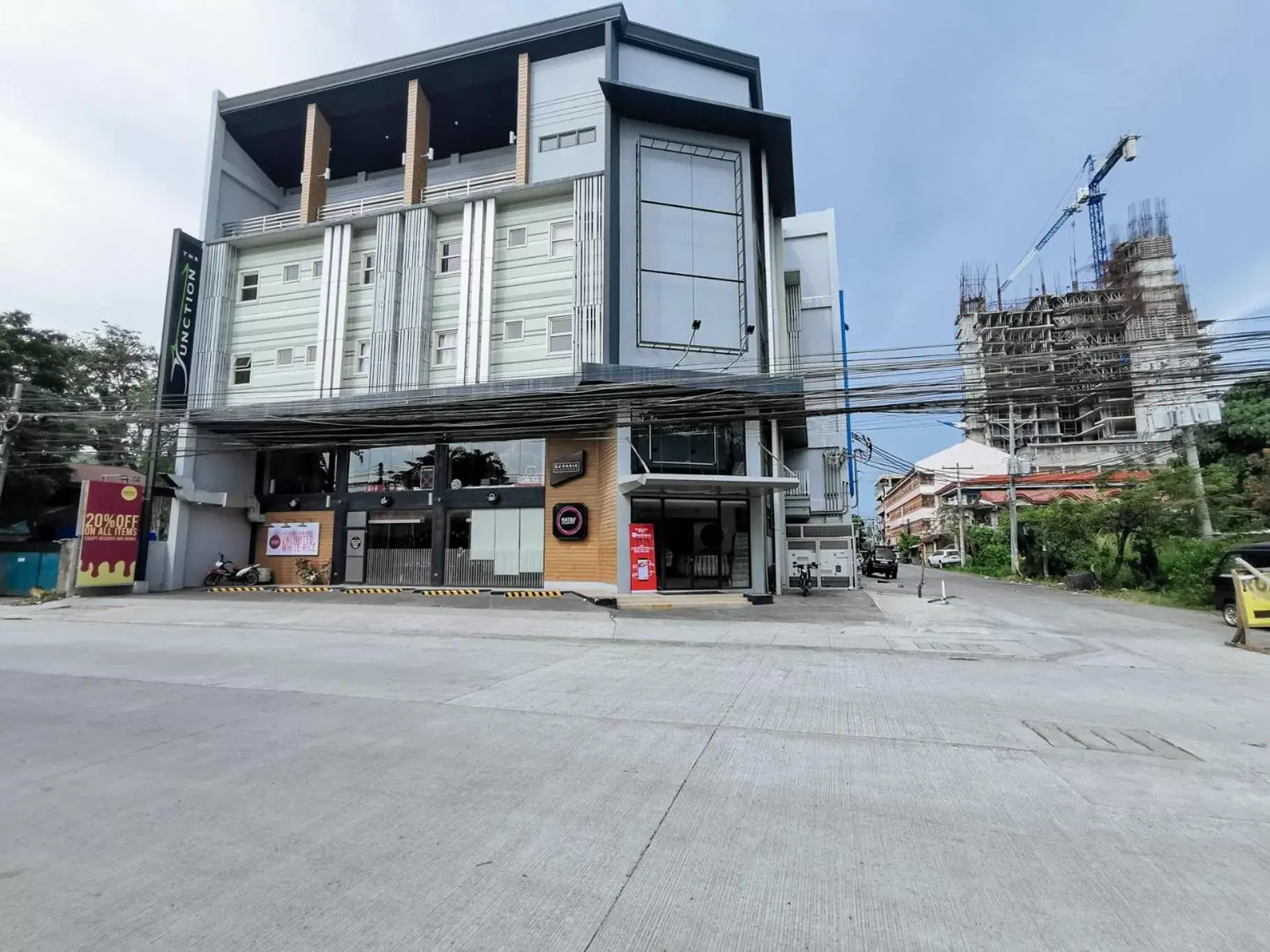 Property Building in RedDoorz Plus near Bangko Sentral Ng Pilipinas Davao