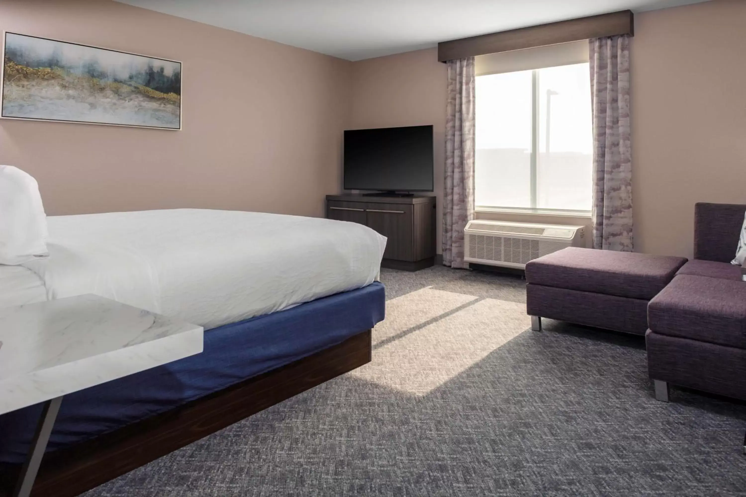 Bedroom in Hilton Garden Inn By Hilton Fort Wayne North
