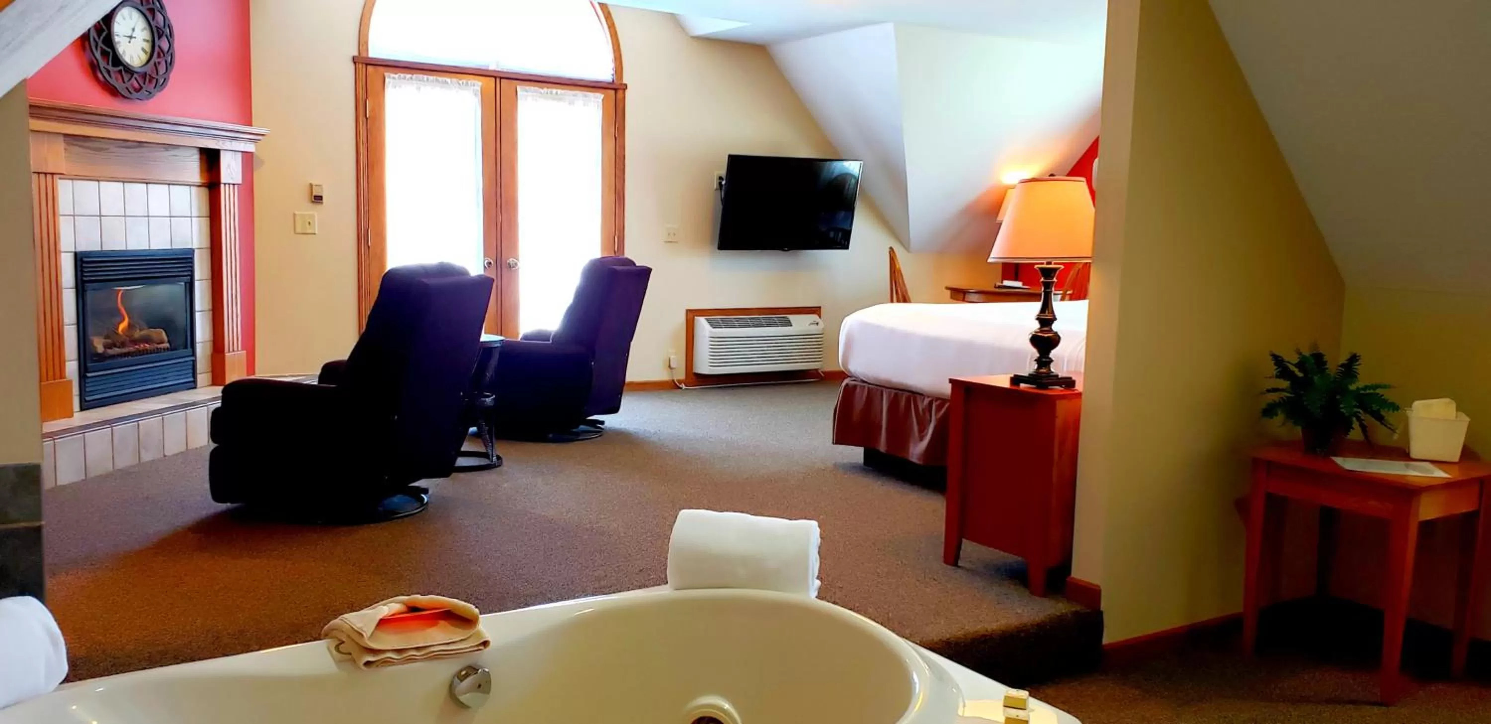 Off site, Bed in Berlin Heritage Inn