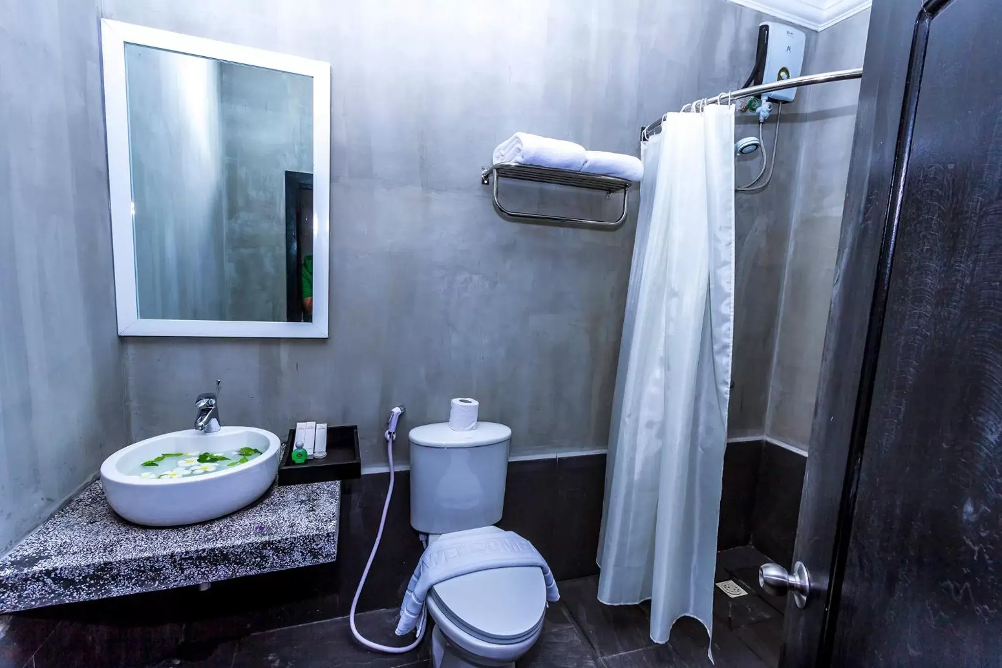 Shower, Bathroom in Rithy Rine Angkor Residence