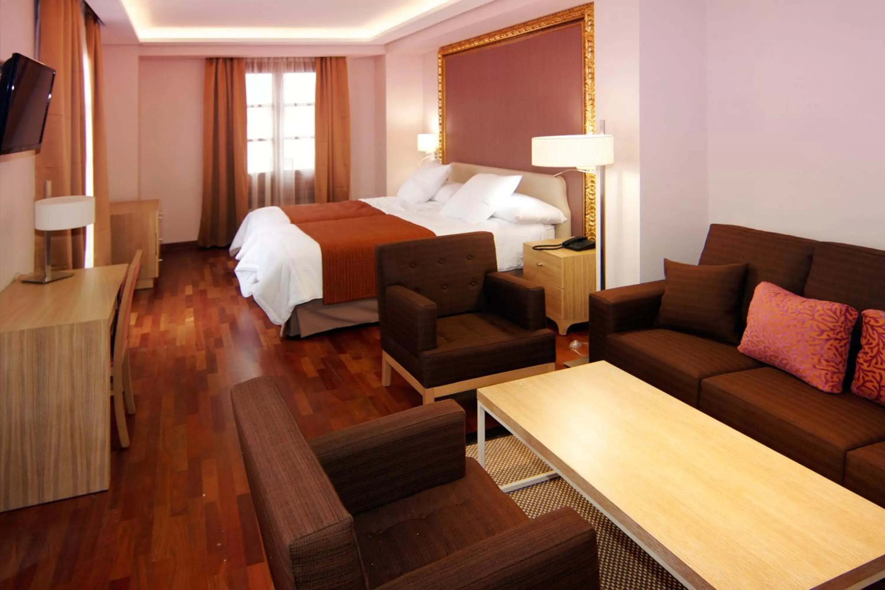 Photo of the whole room in Casa Consistorial Photo of the whole room in Casa Consistorial