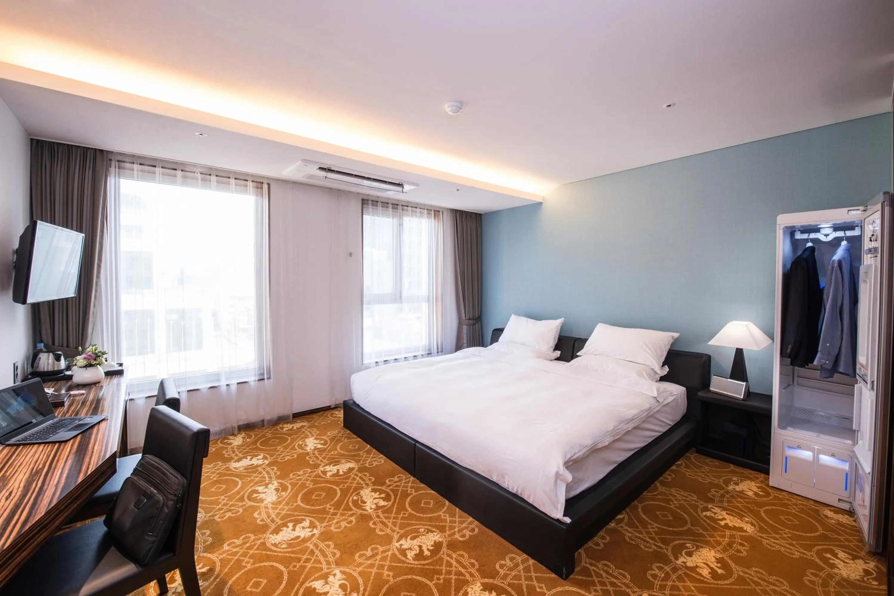 Photo of the whole room, Bed in Hotel Leo