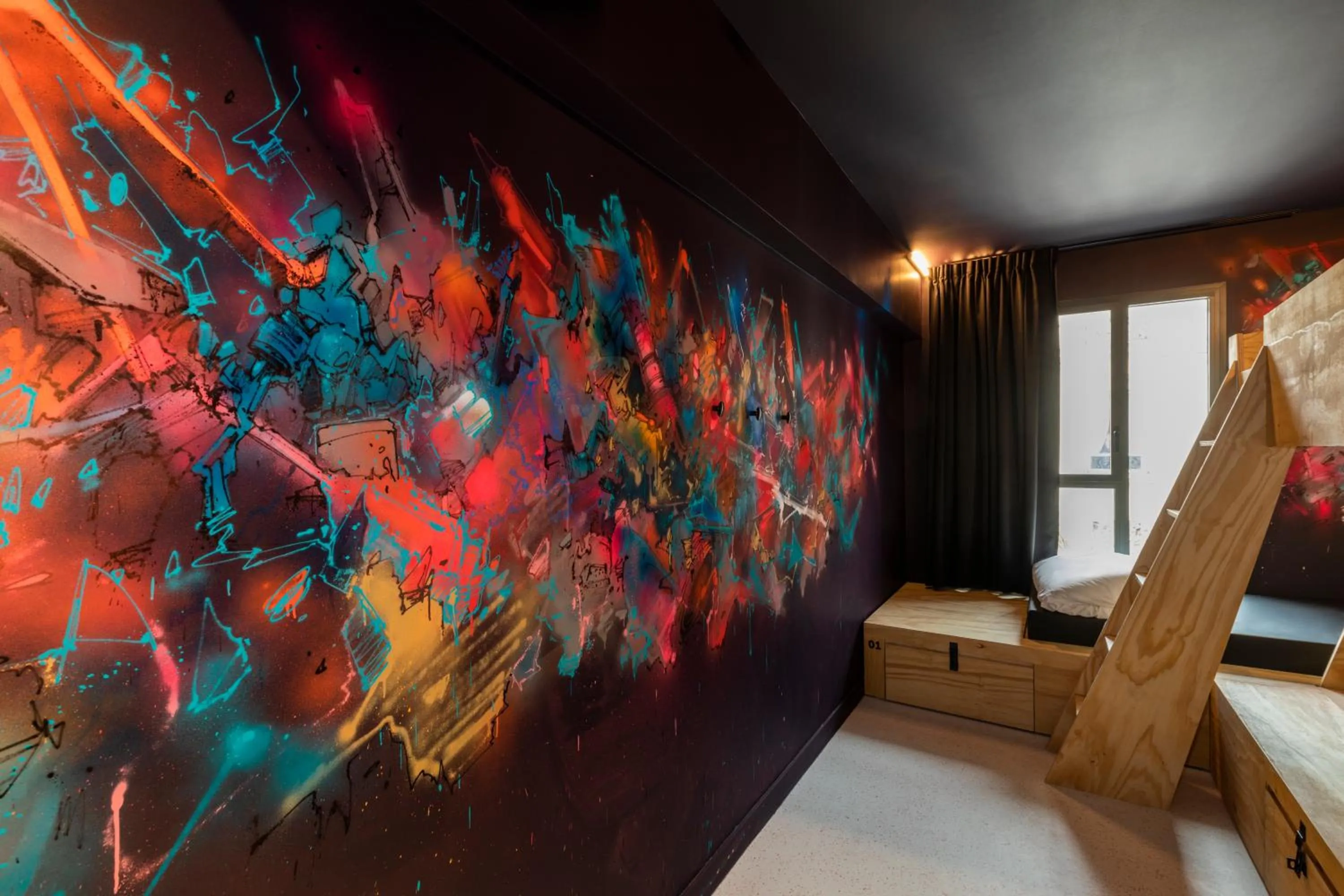 Bedroom, Bed in JO&JOE Paris - Nation