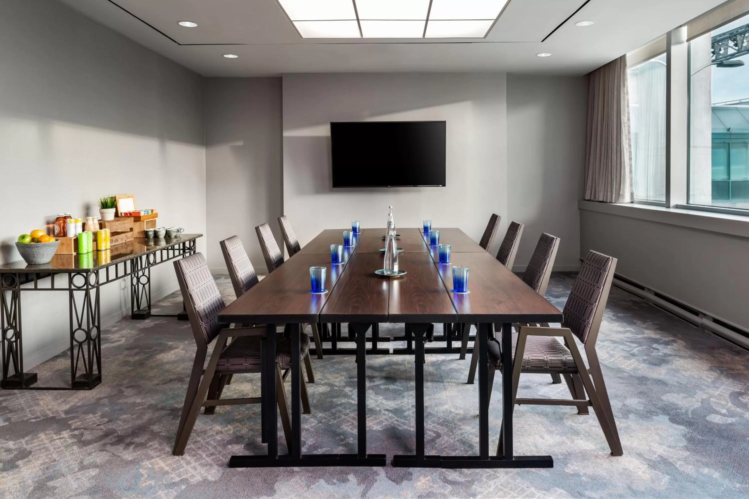 Meeting/conference room in Sheraton Gateway Hotel in Toronto International Airport