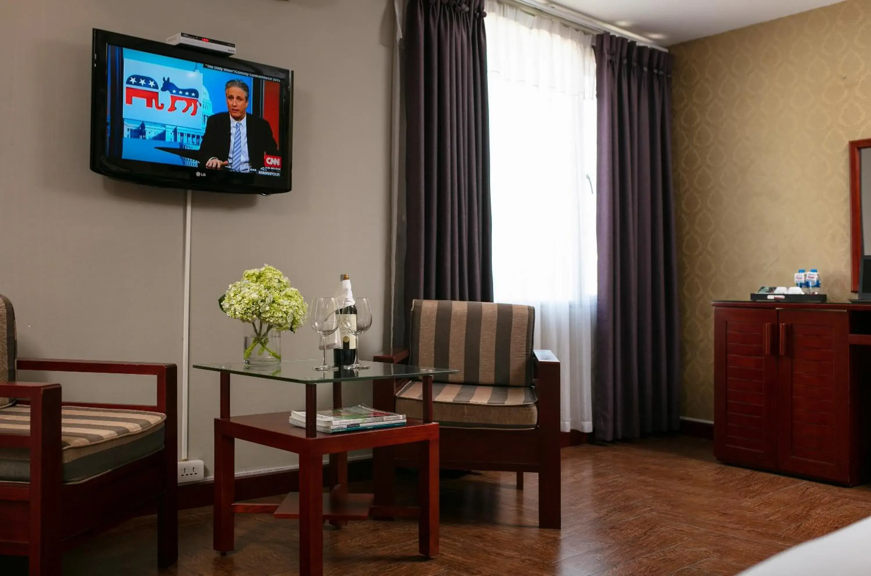 TV and multimedia, TV/Entertainment Center in Sen Hotel