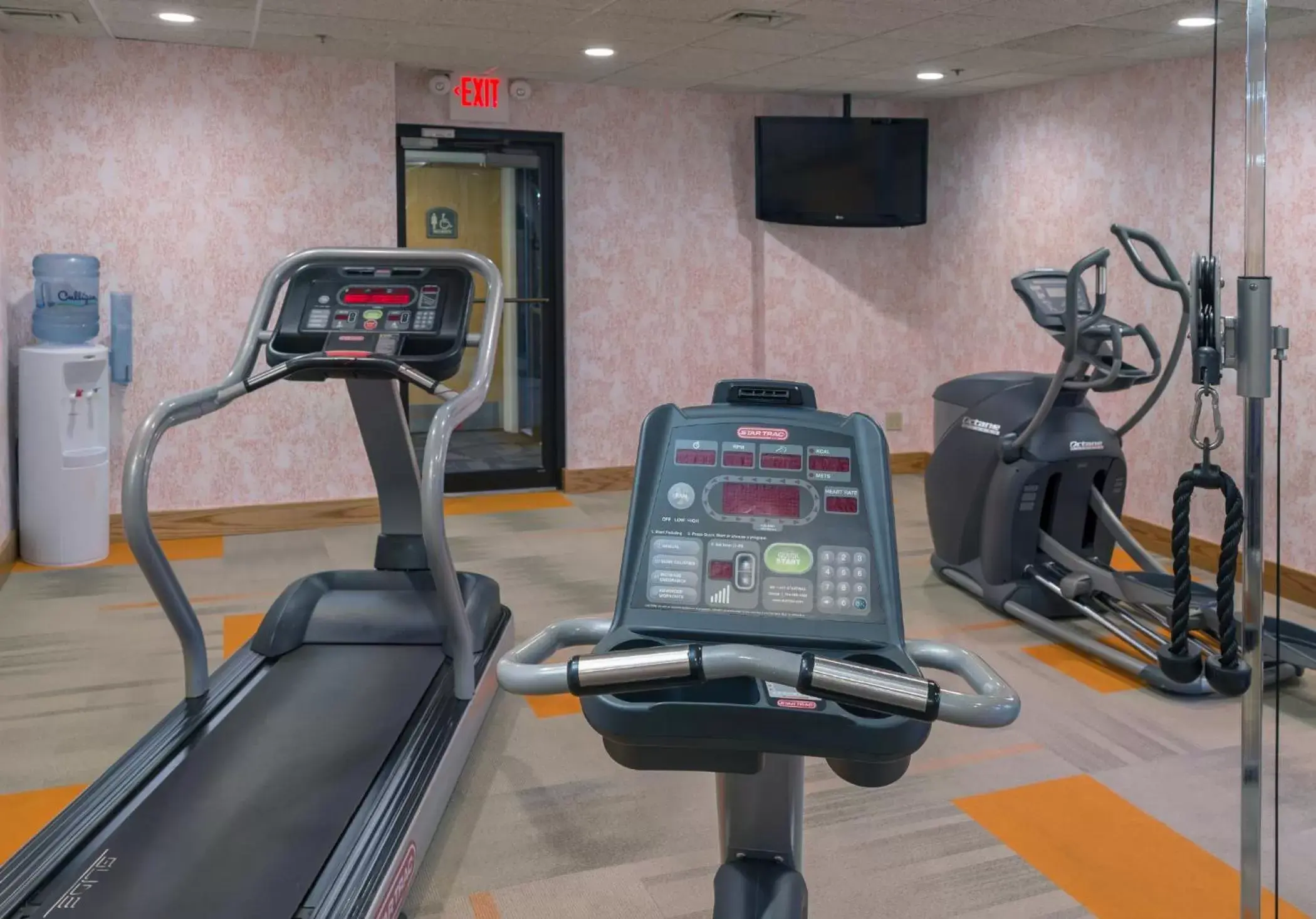 Fitness centre/facilities, Fitness Center/Facilities in LivINN Hotel Cincinnati North/ Sharonville