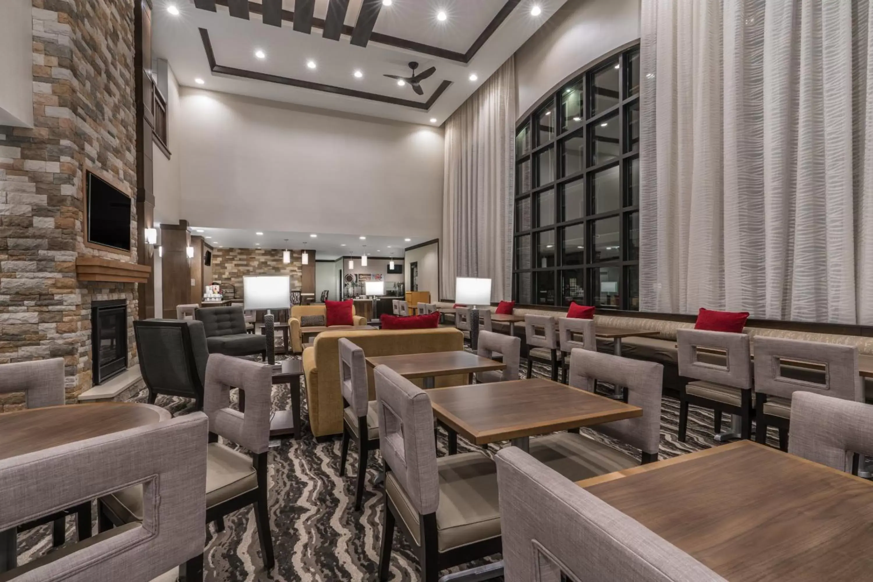 Restaurant/places to eat in Staybridge Suites Anchorage by IHG Restaurant/places to eat in Staybridge Suites Anchorage by IHG