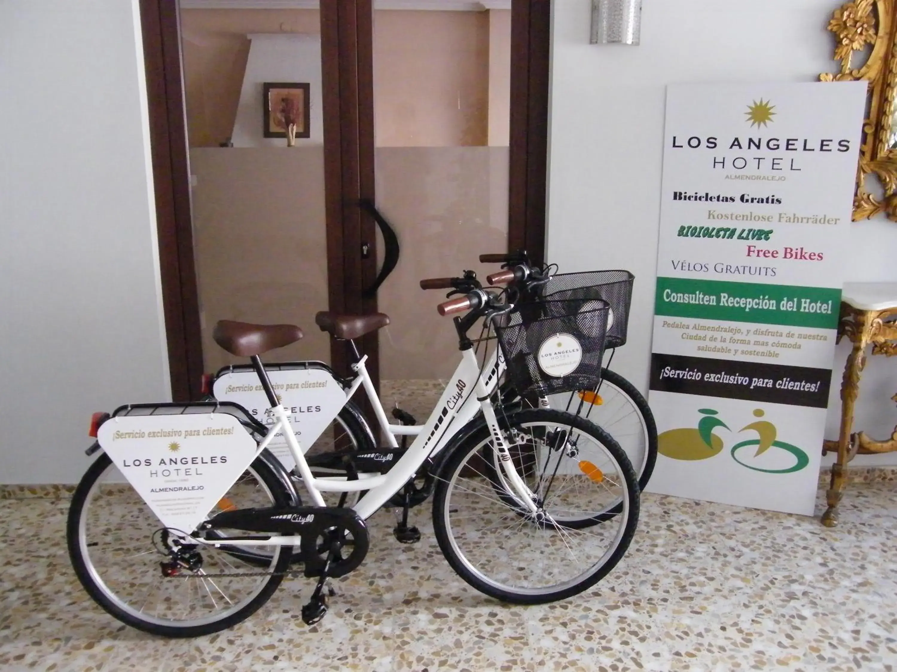 Cycling in Hotel Los Angeles