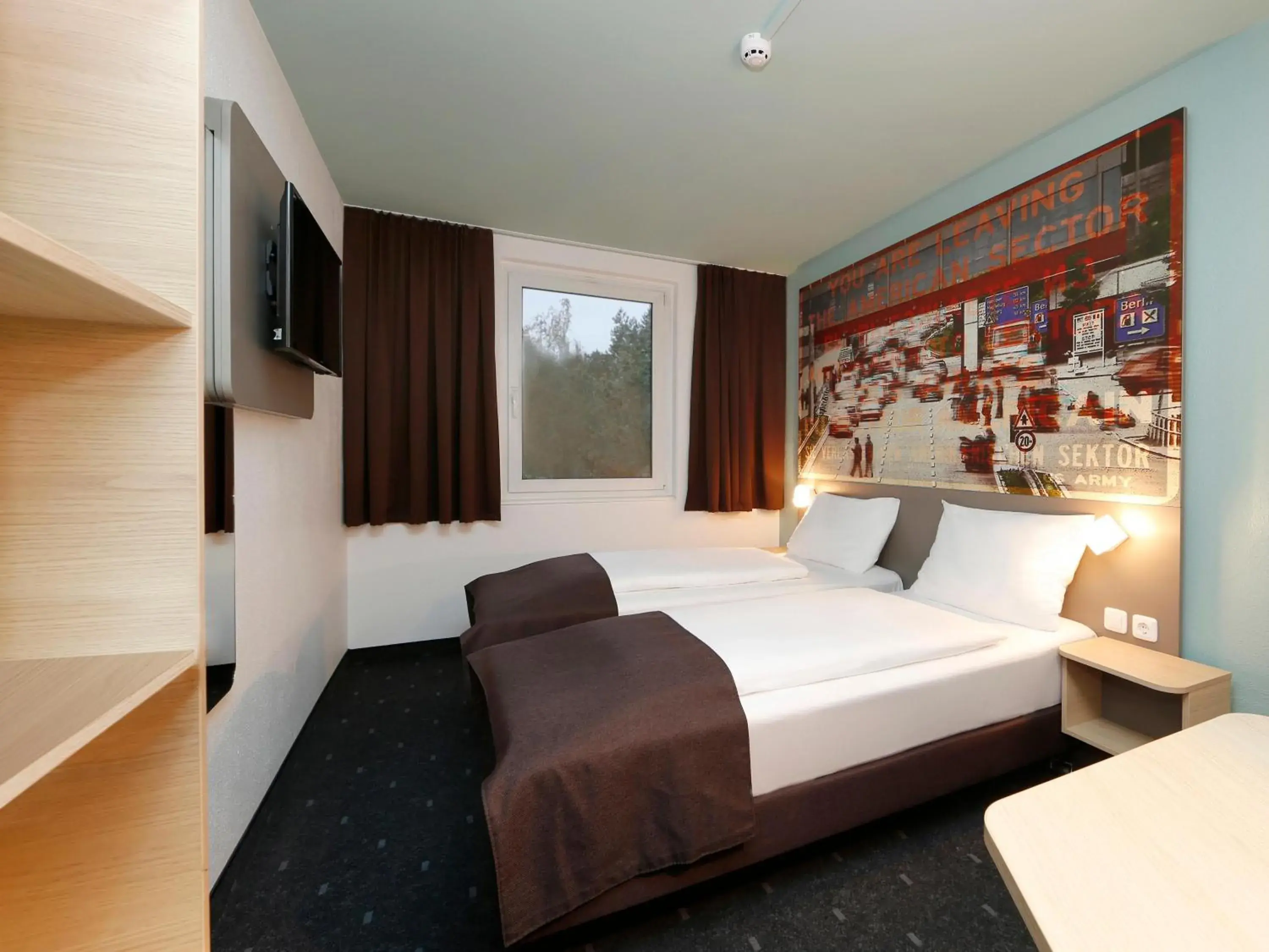 Bed in B&B Hotel Berlin-Dreilinden
