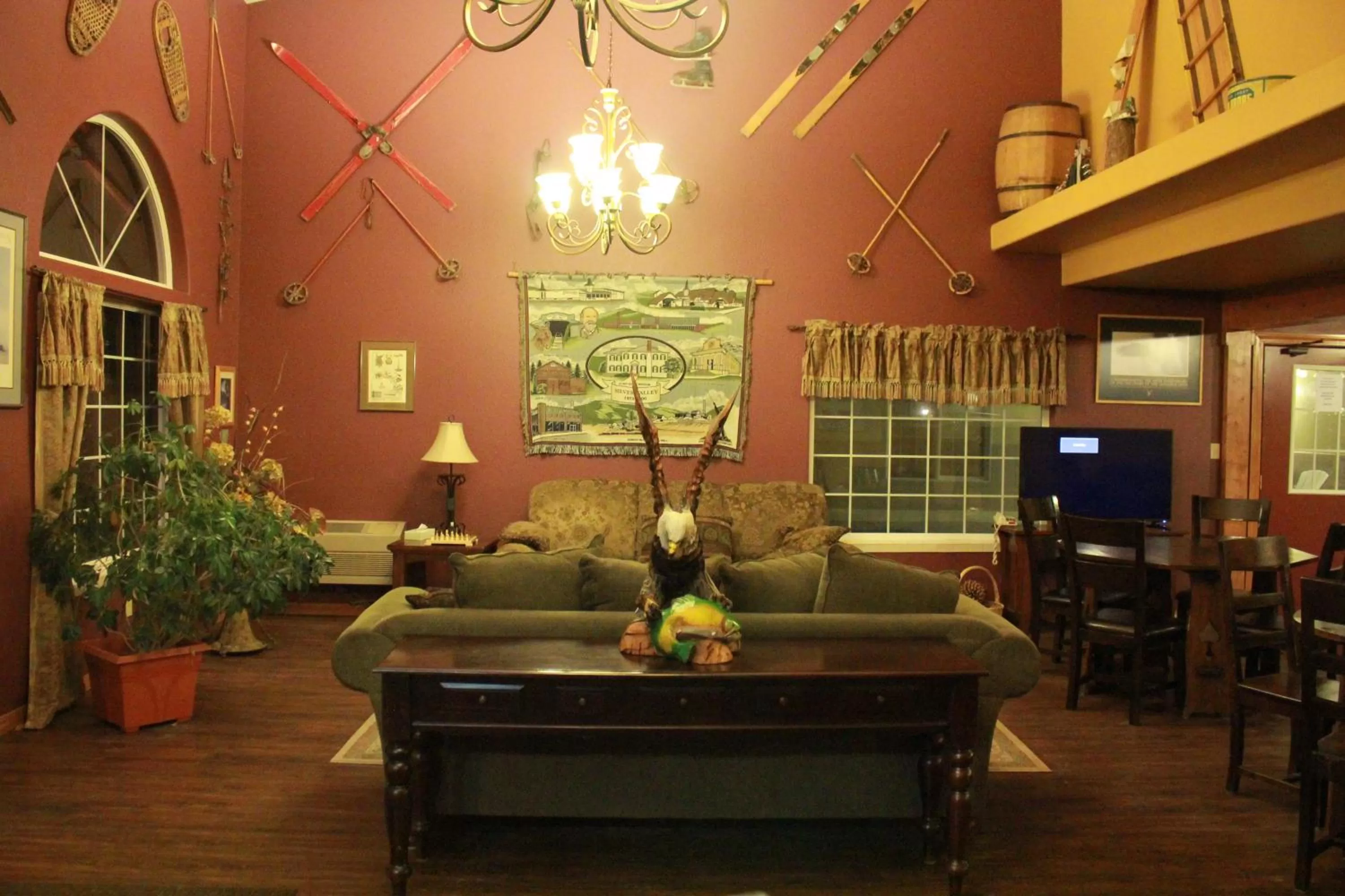 Communal lounge/ TV room in FairBridge Inn & Suites Kellogg