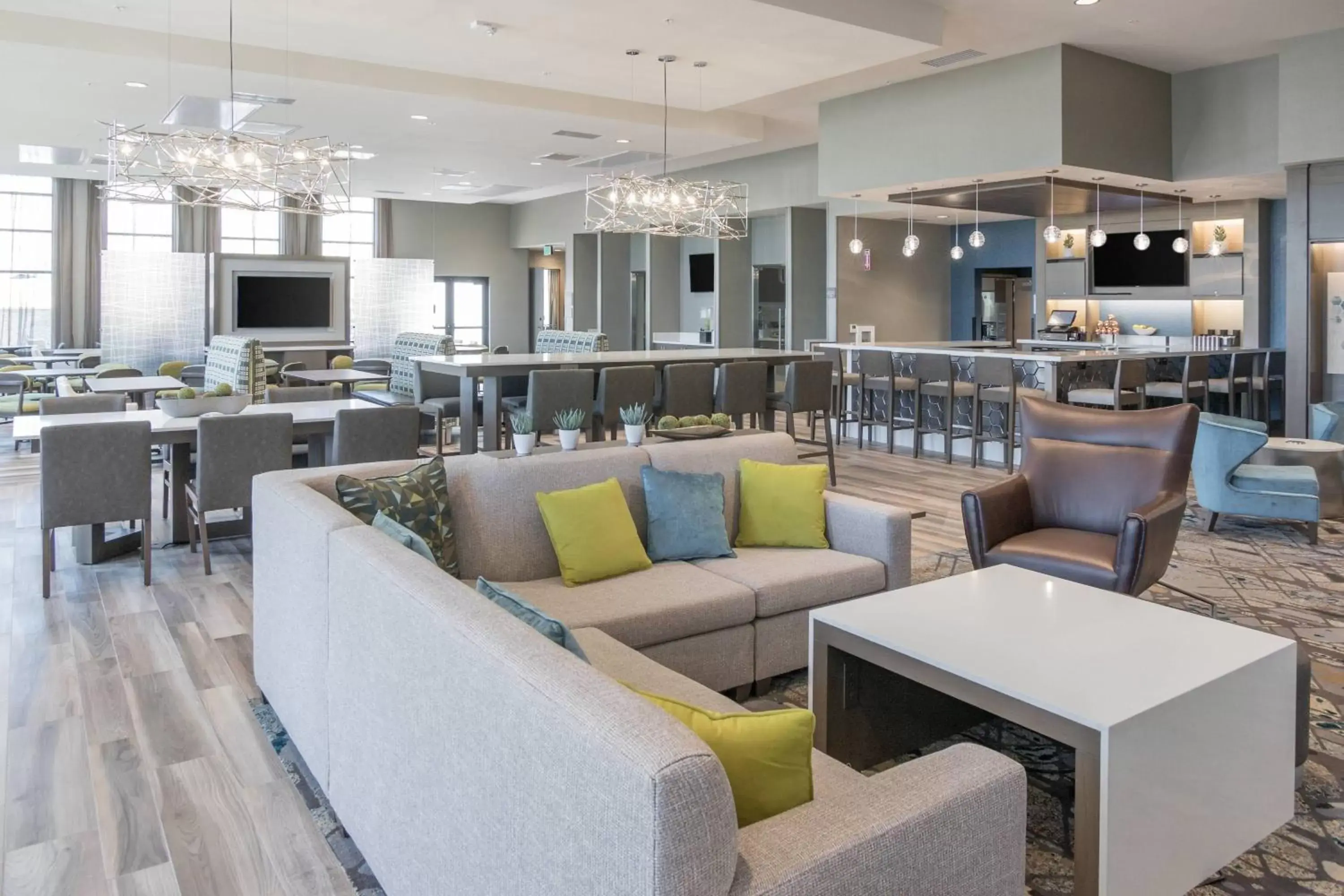 Lobby or reception, Restaurant/Places to Eat in Fairfield Inn & Suites by Marriott San Jose North/Silicon Valley