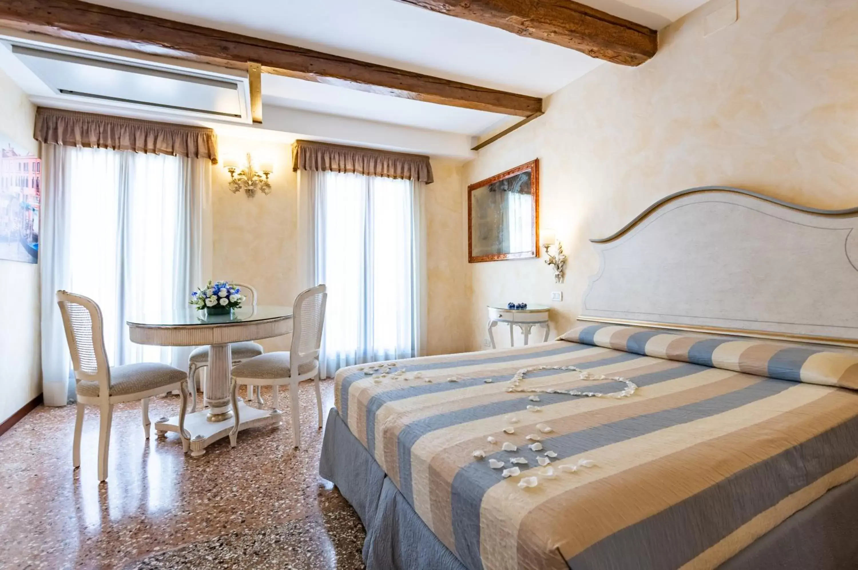 Bed in Hotel Mercurio