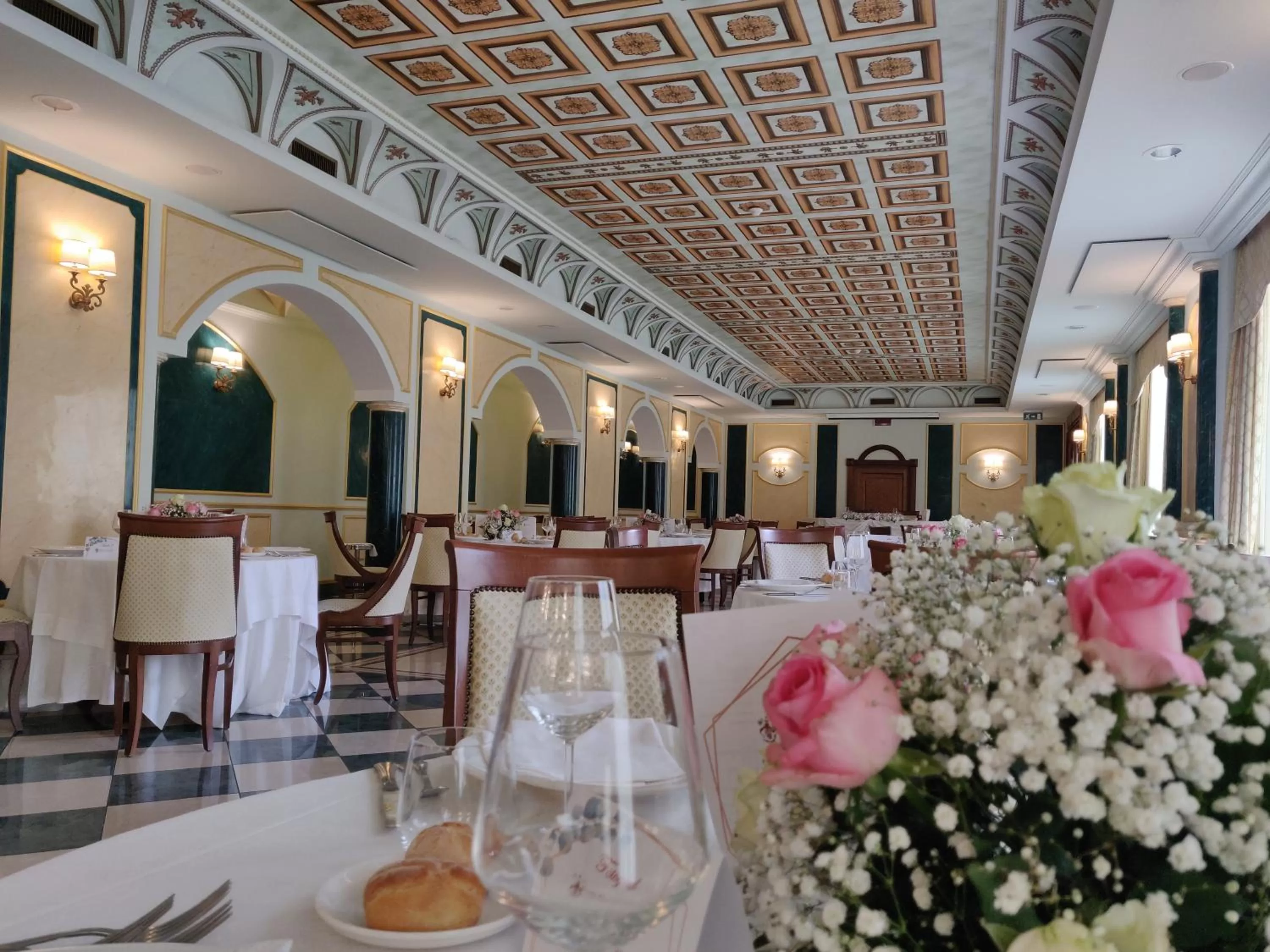Restaurant/places to eat in Parco dei Principi Hotel - Wedding & Events