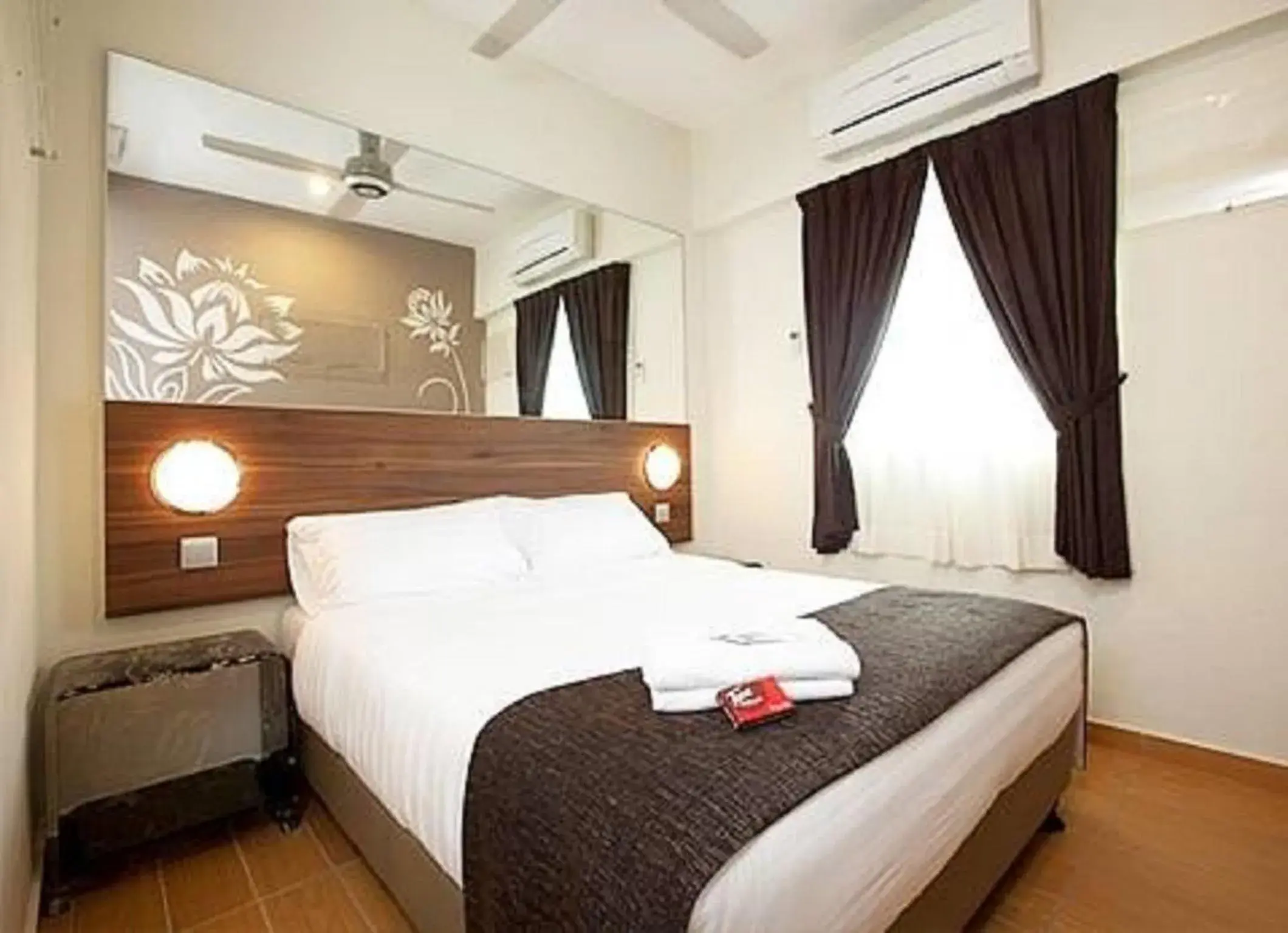 Toilet, Bed in Tune Hotel - Danga Bay Johor